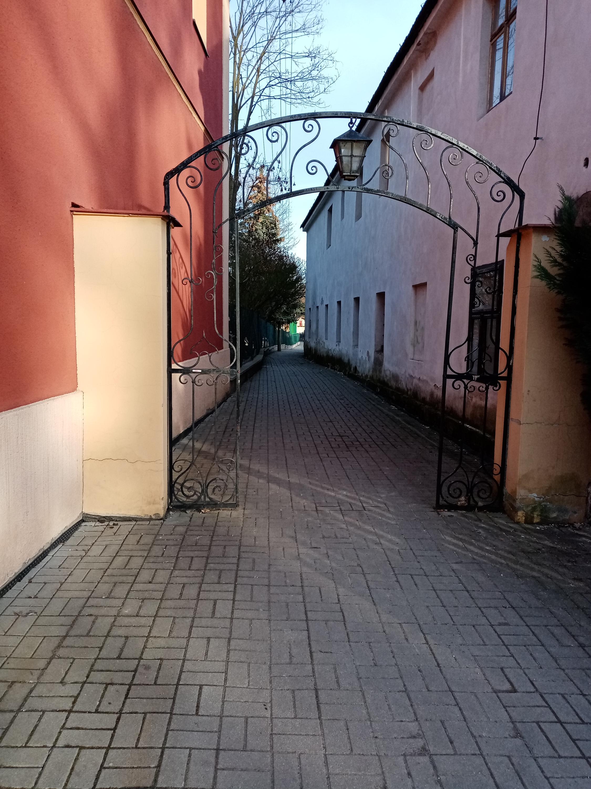 Okna - obecní úřad foto 2
