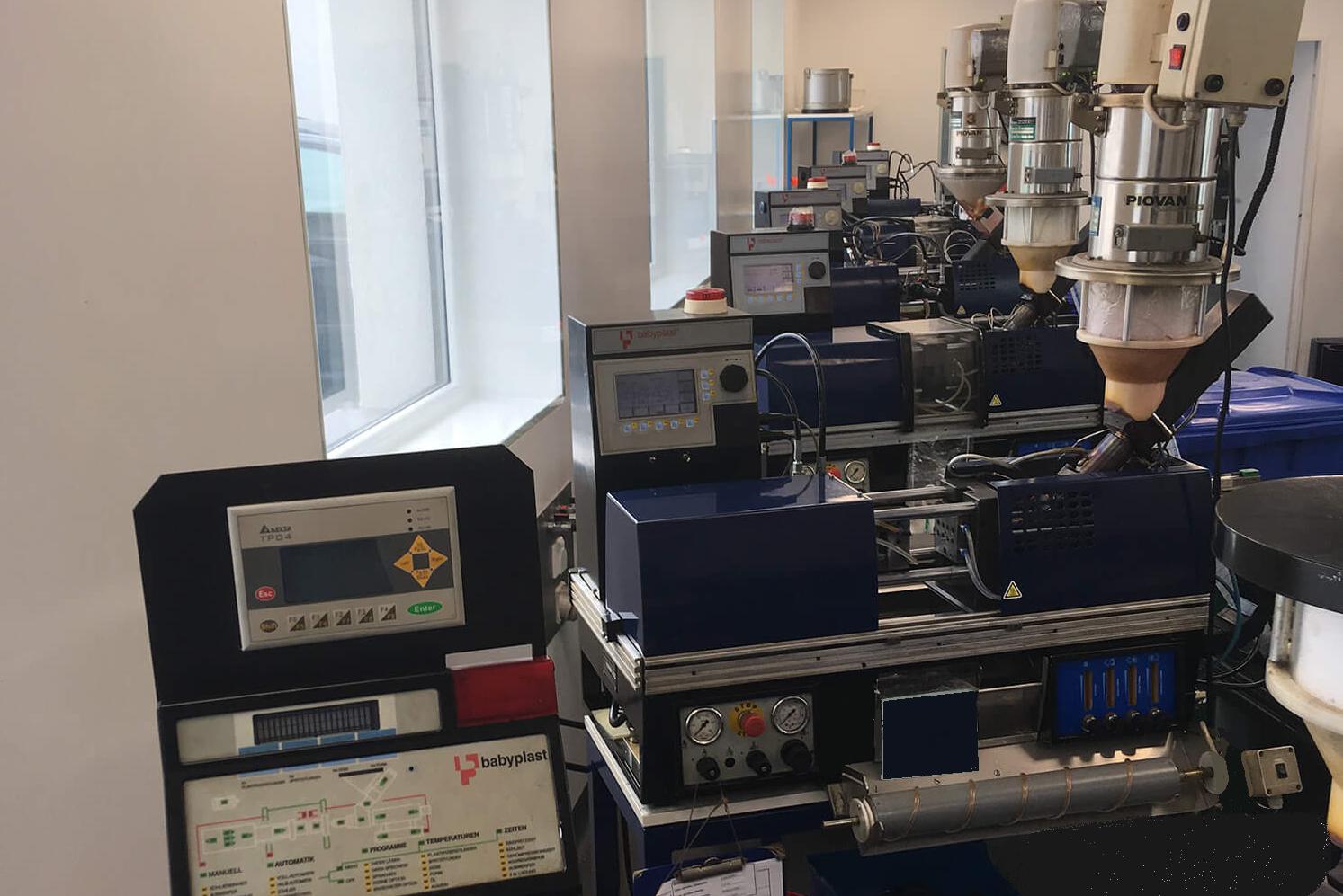 MikroPlastik s.r.o. - small injection moulding