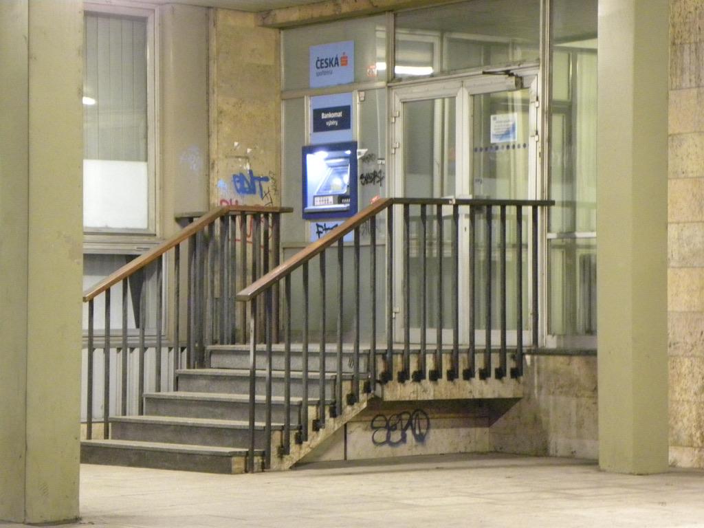 Bankomat České spořitelny foto 3