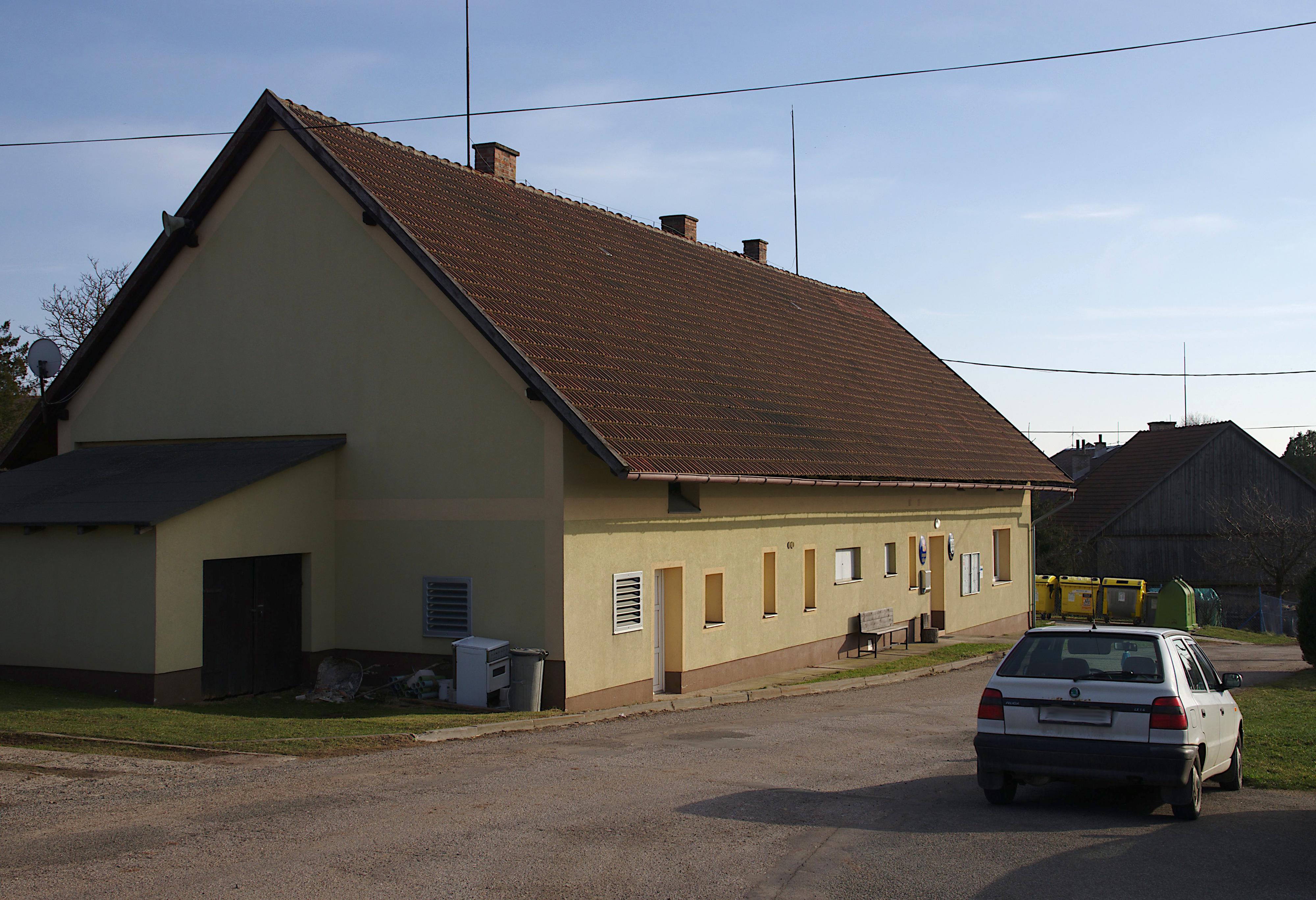 Přibyslav - obecní úřad foto 4