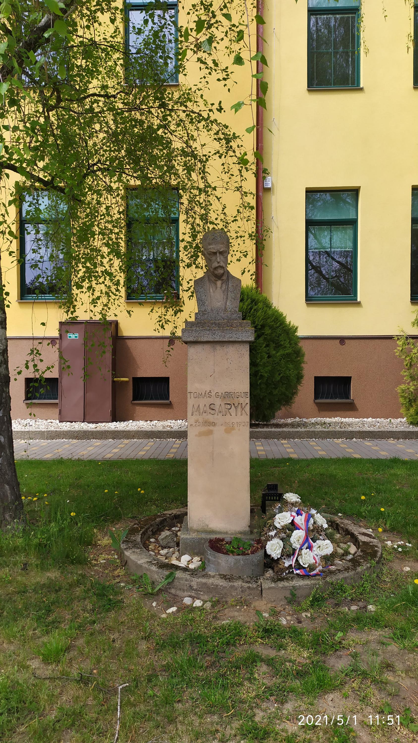 ZŠ a MŠ Týnec foto 2