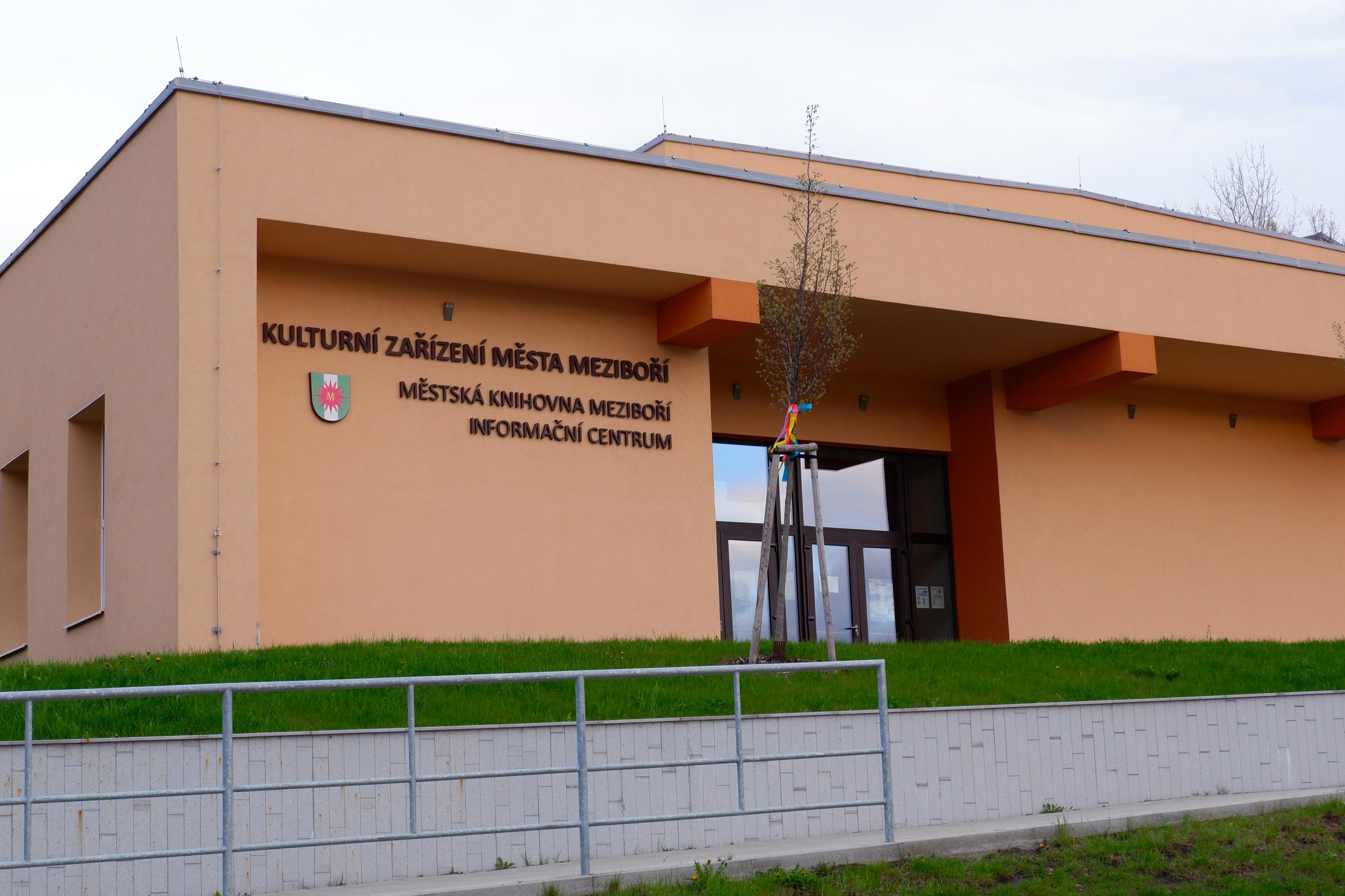 Městská knihovna Meziboří foto 2