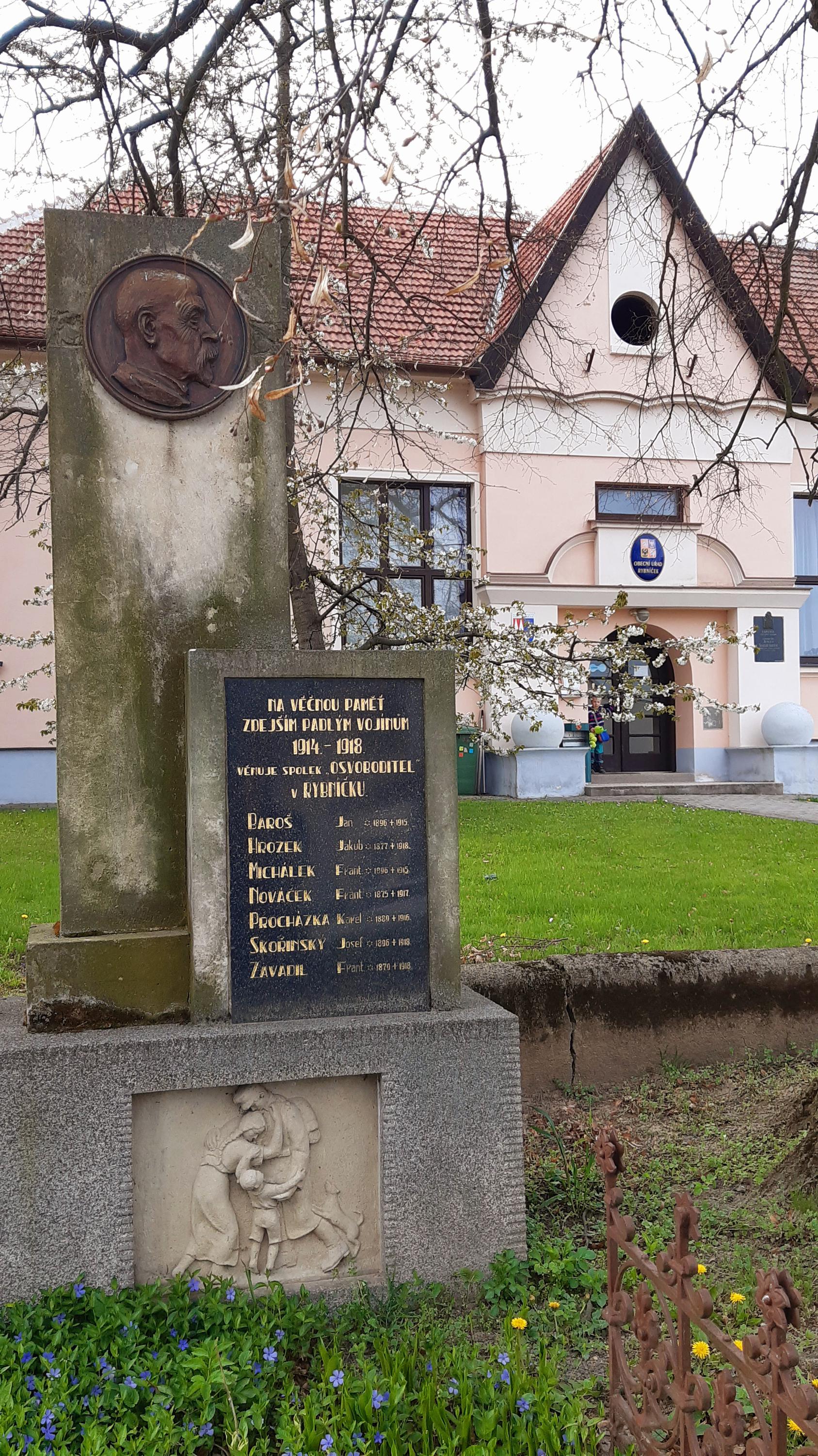 Rybníček - obecní úřad foto 3