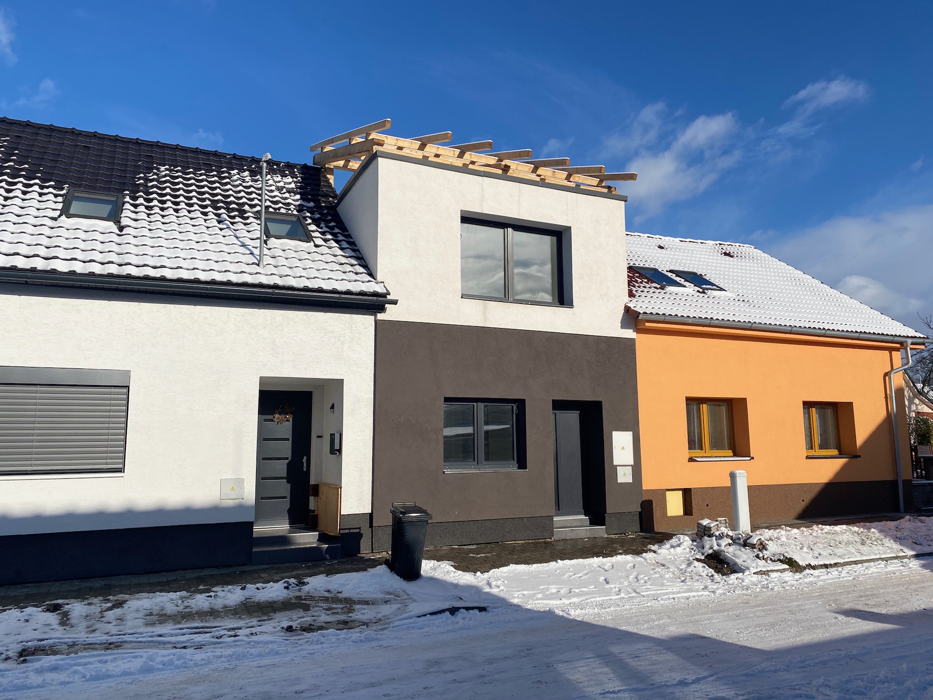 SLANY & PARTNERS Realitní kancelář foto 3