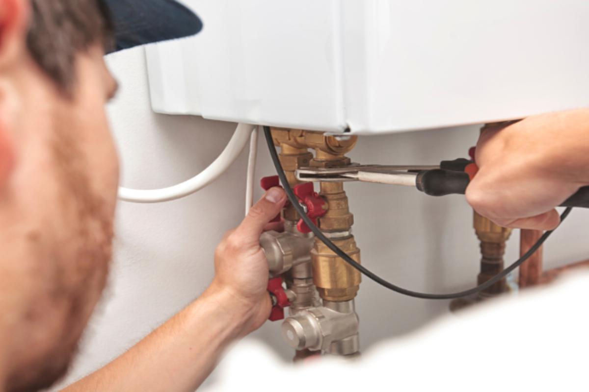 KAVÁLEK A LITOŠ s.r.o. - VODA TOPENÍ PLYN