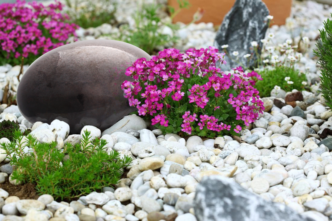 Designové pohřební urny z široké nabídky materiálů