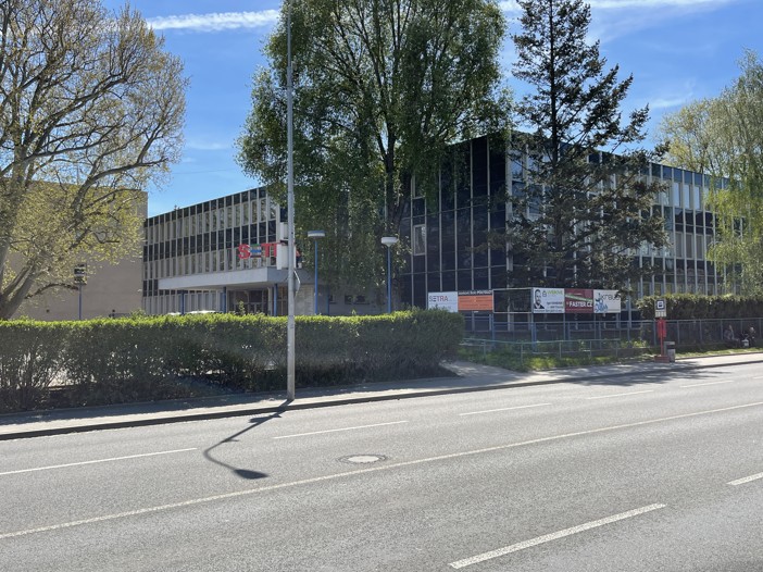 Igor Kahánek, Úvěrové Centrum foto 2