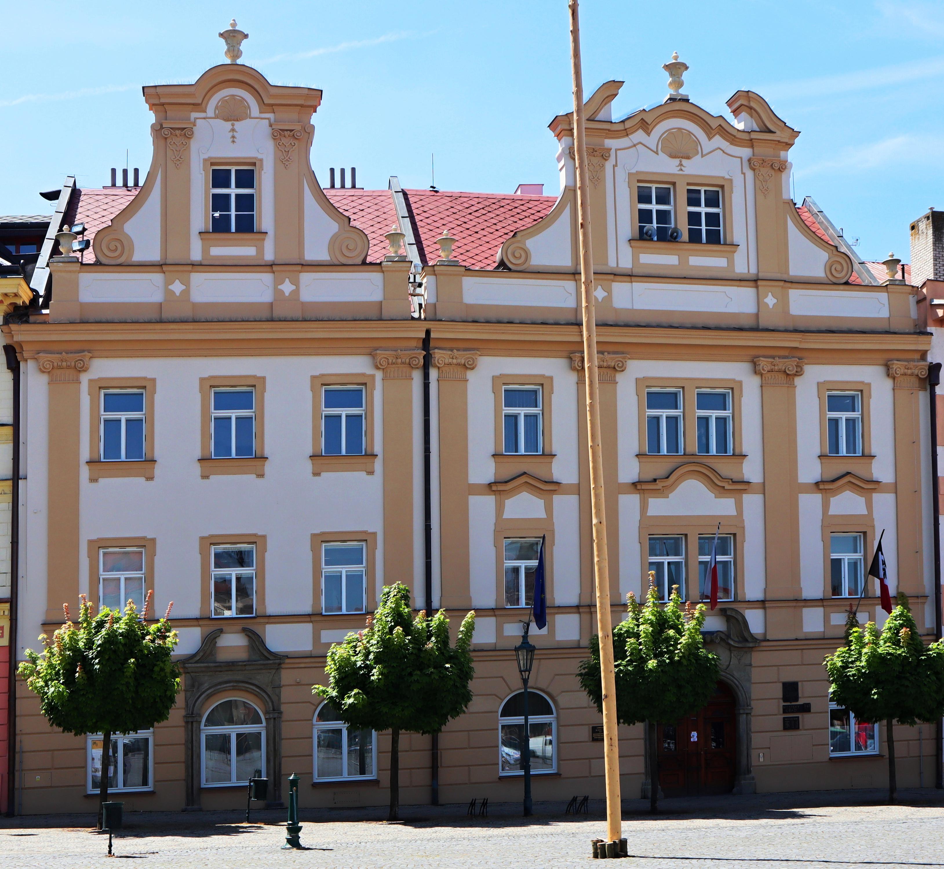 Chrudim - městský úřad foto 2