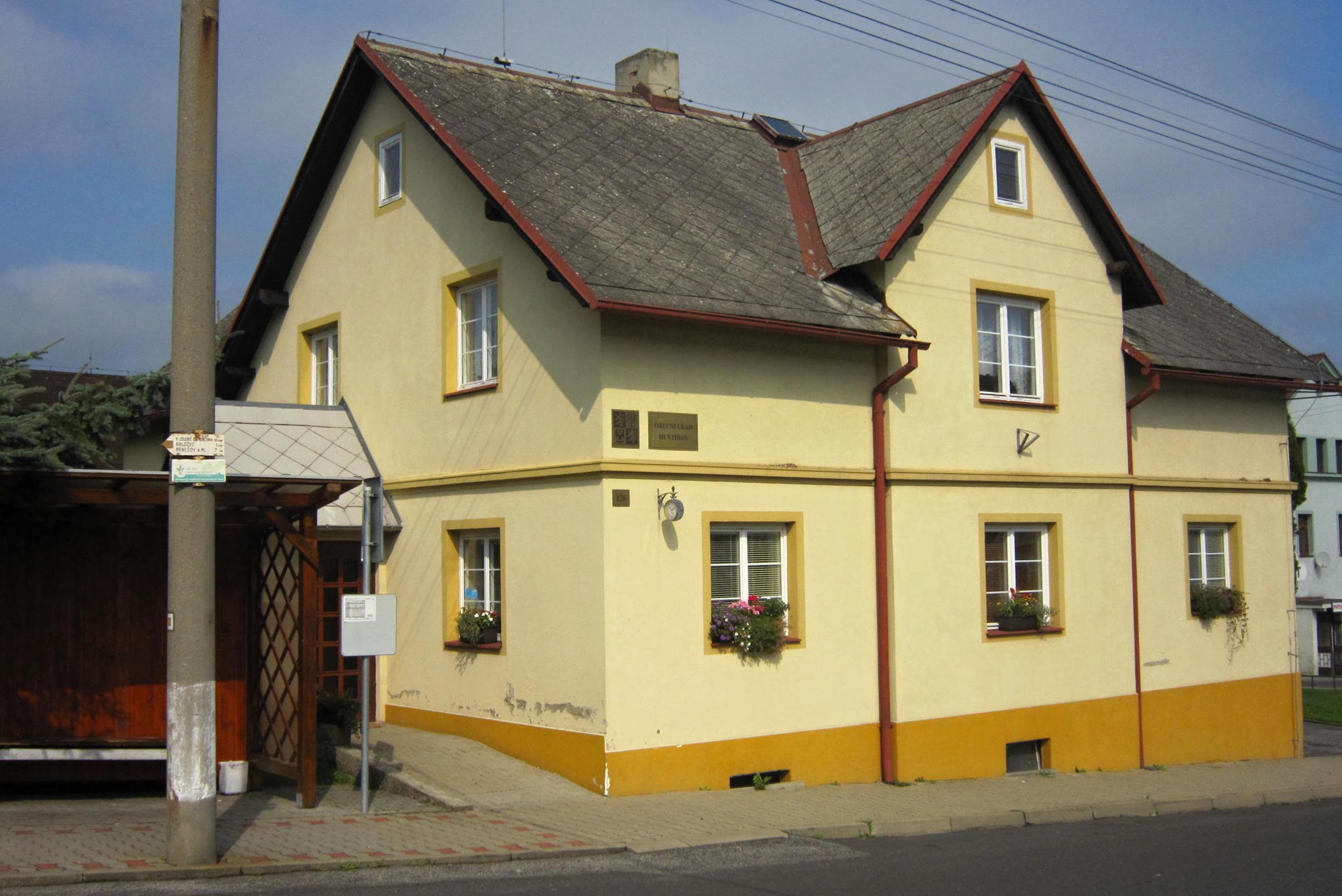 Huntířov - obecní úřad
