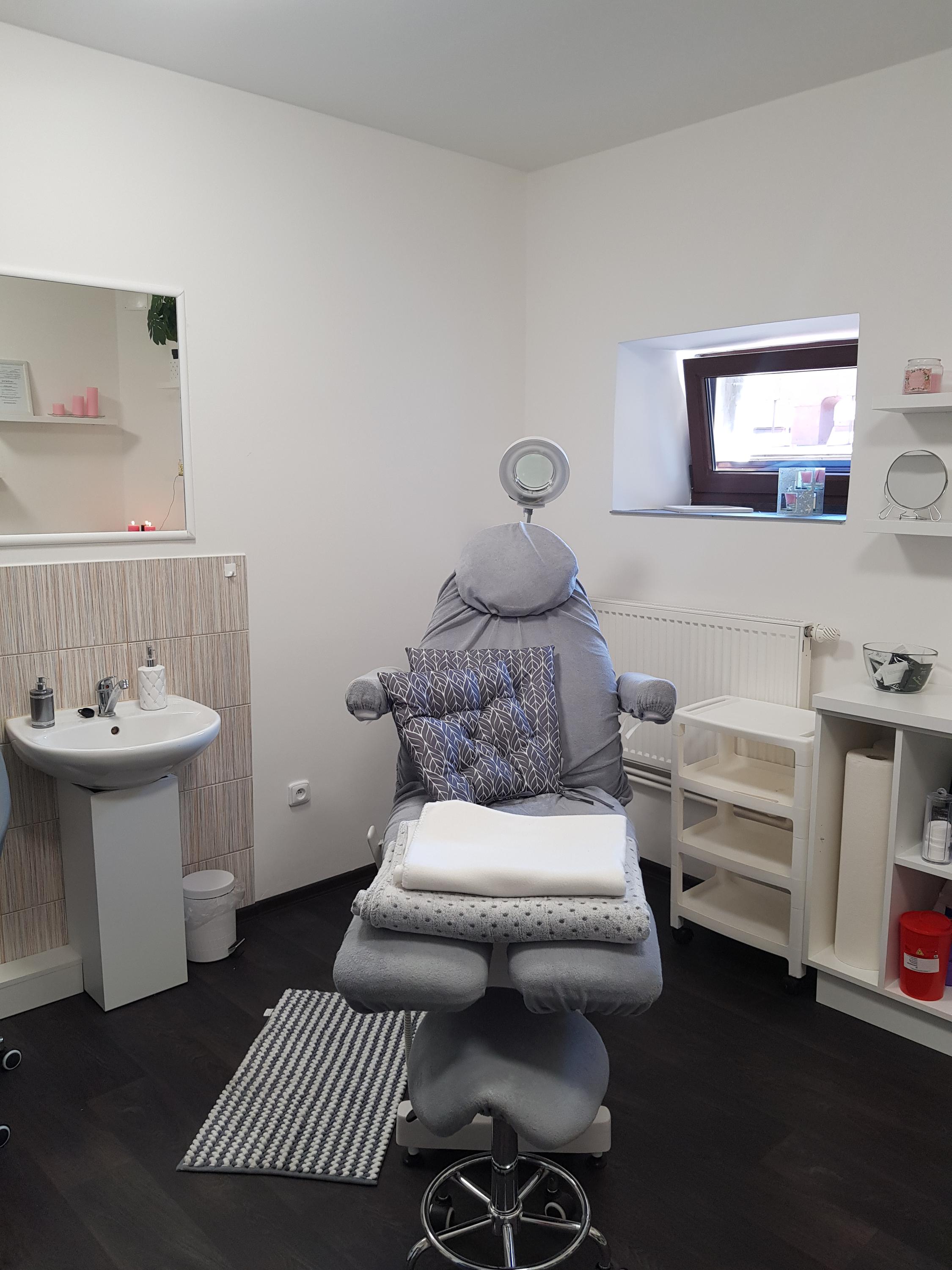 Láníková Veronika-Salón Krásy EGO foto 2