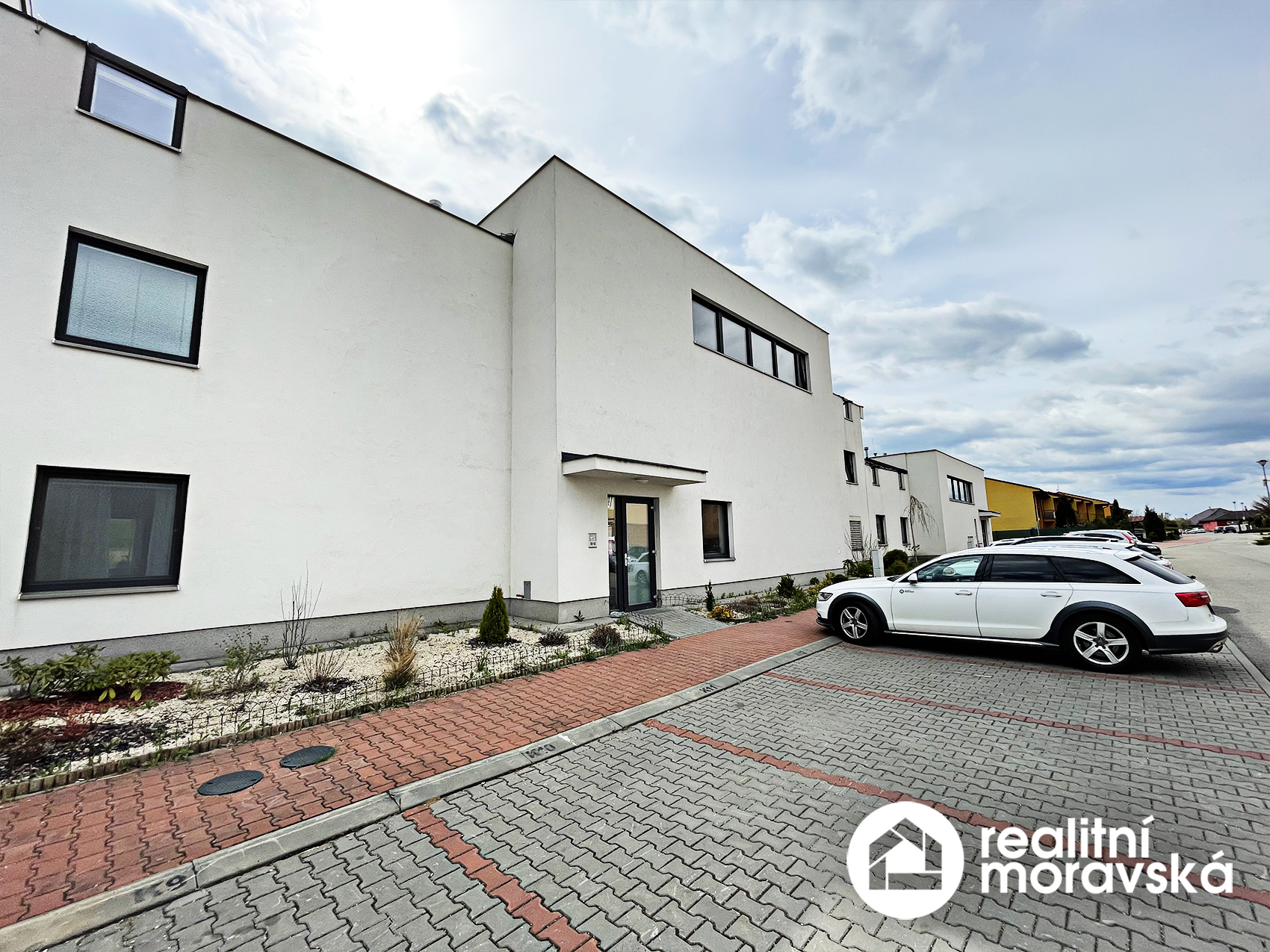 Realitní kancelář - MORAVSKÁ REALITNÍ foto 3