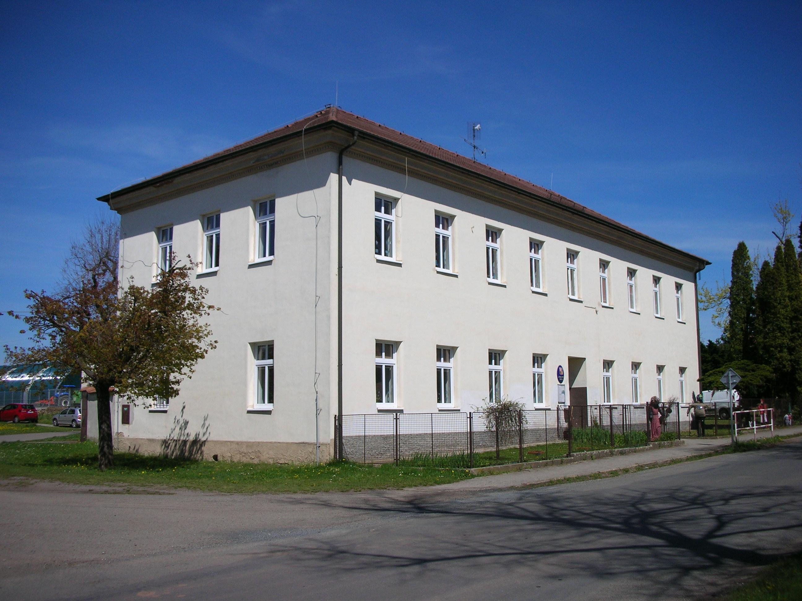 Základní škola a Mateřská škola Chrášťany, okres Rakovník