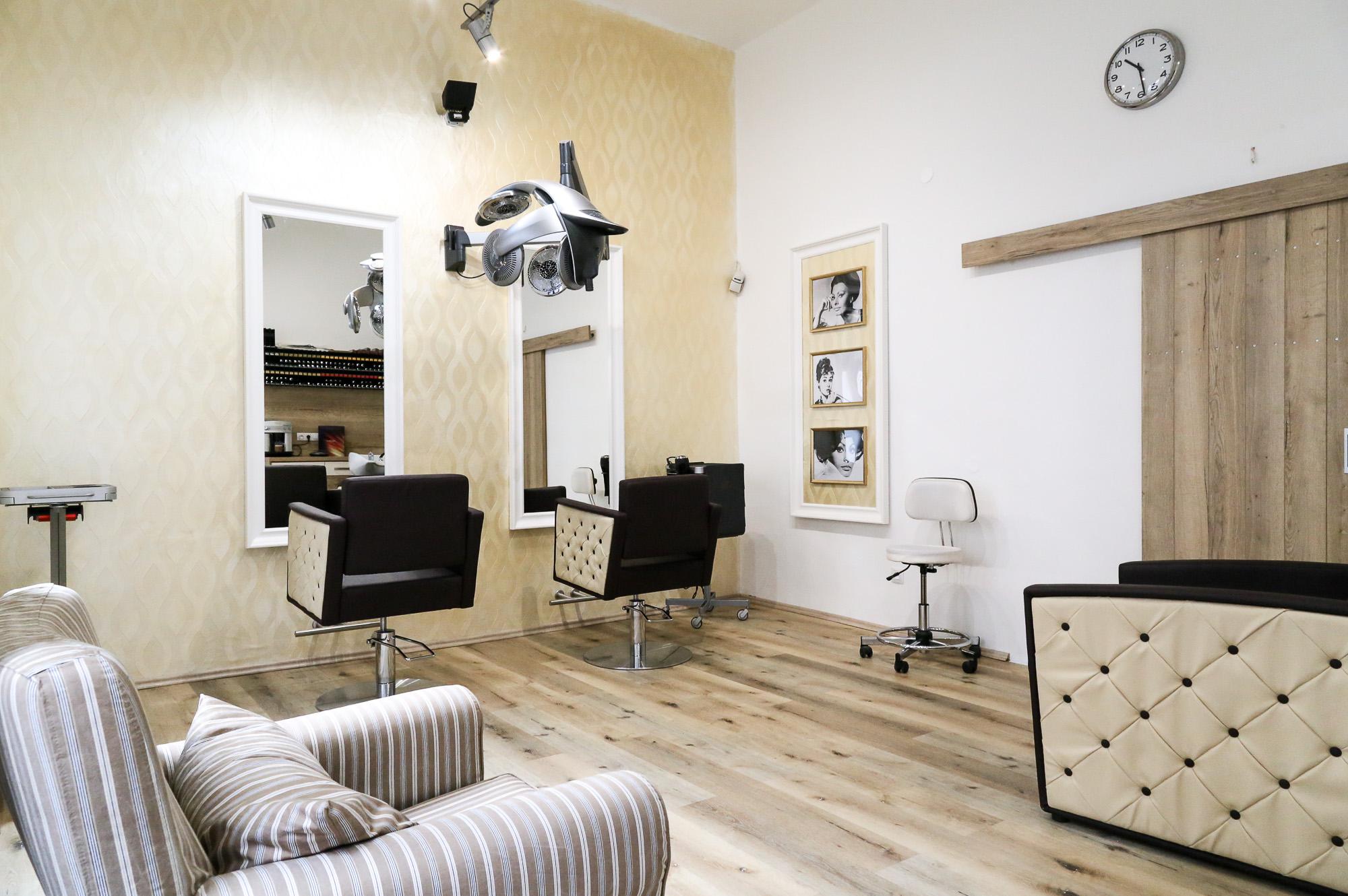 ADVANCE studio - Váš kadeřník