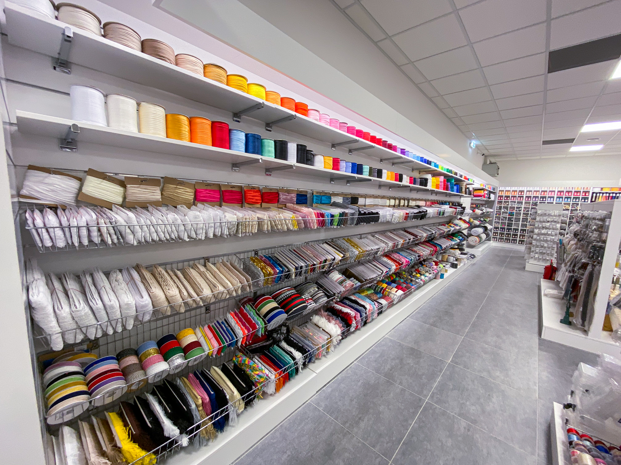 STOKLASA galanterie a látky foto 3