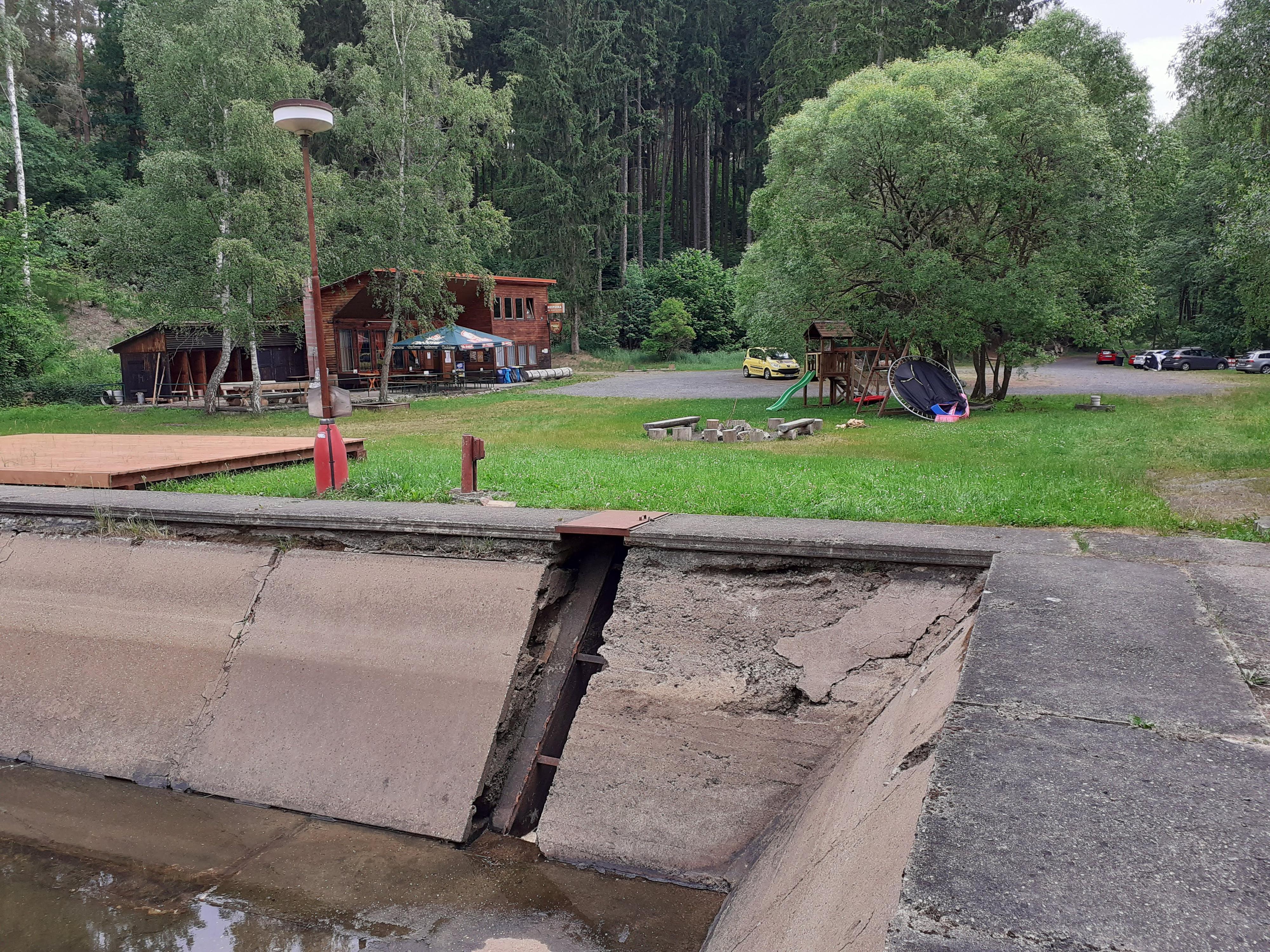 Přírodní koupaliště Křivce