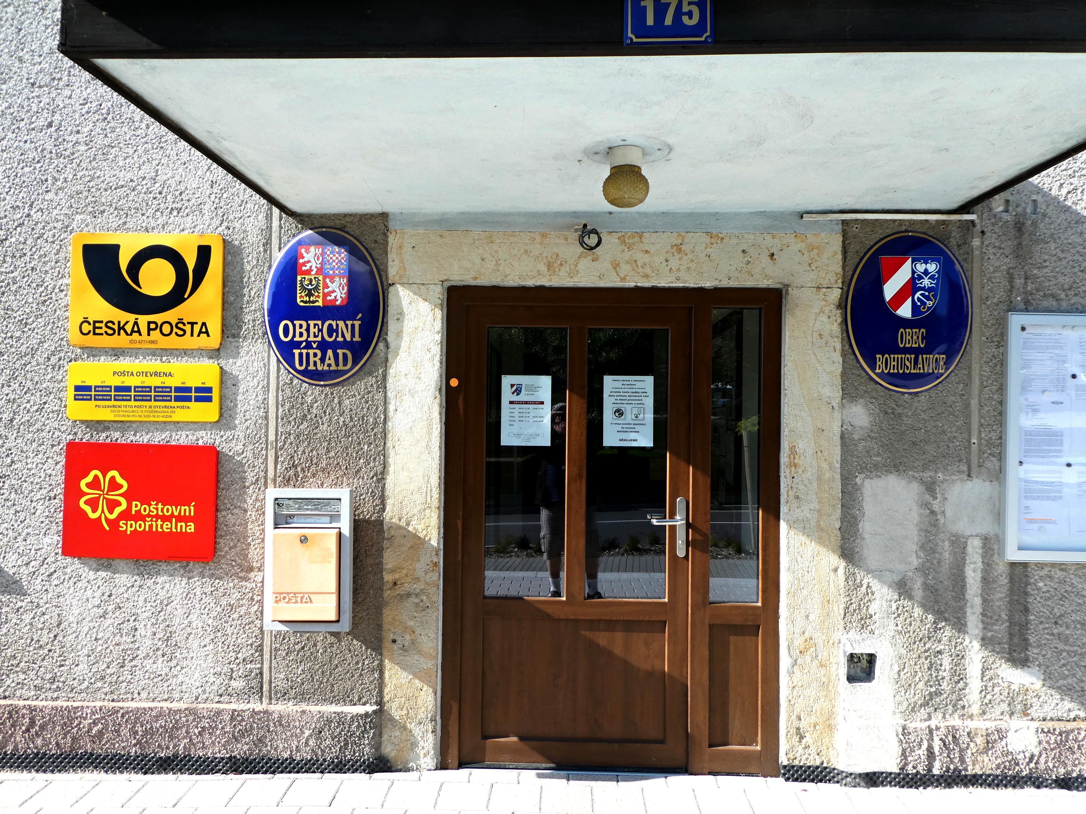 Bohuslavice nad Metují - obecní úřad foto 2