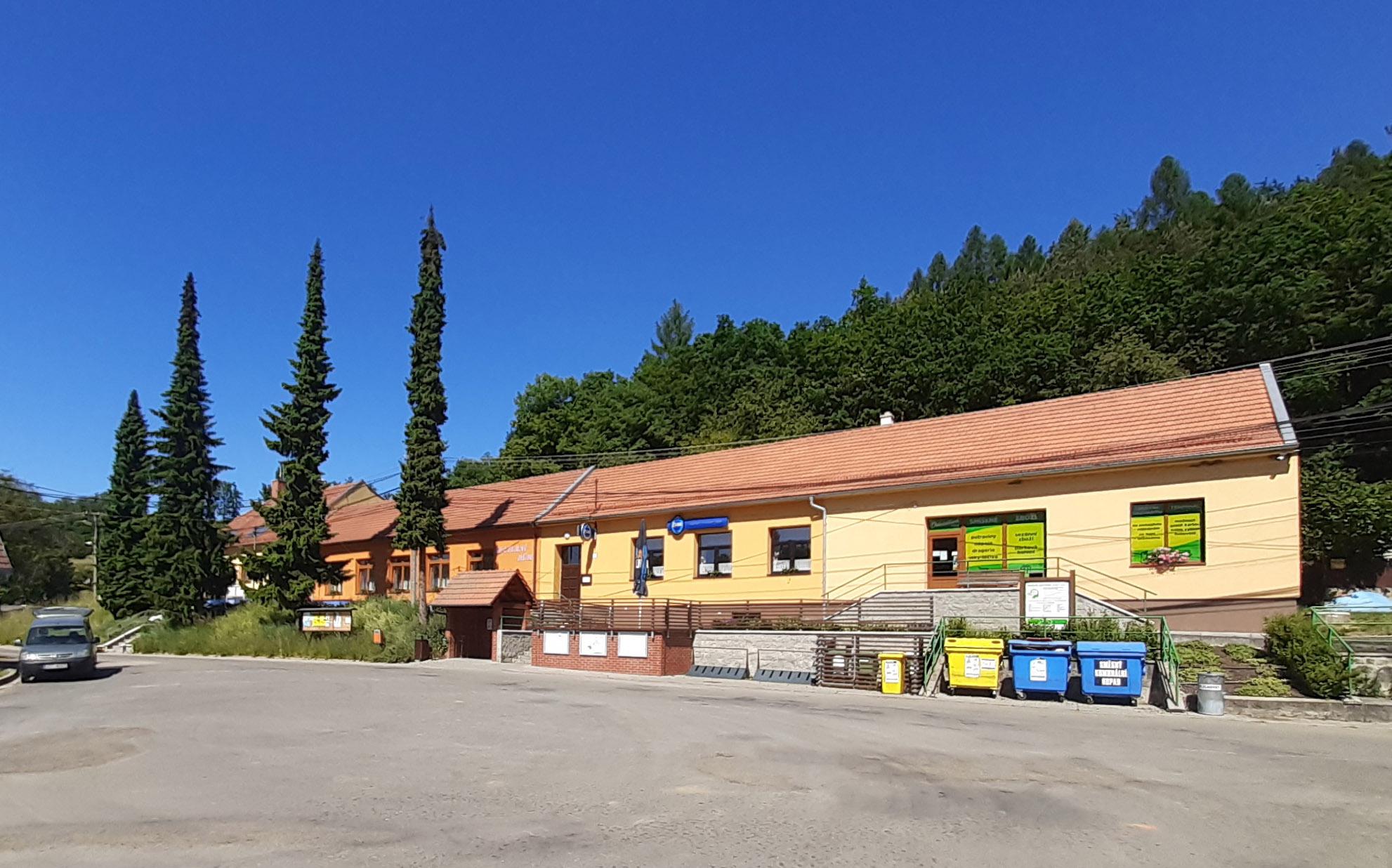 Staré Hutě - obecní úřad