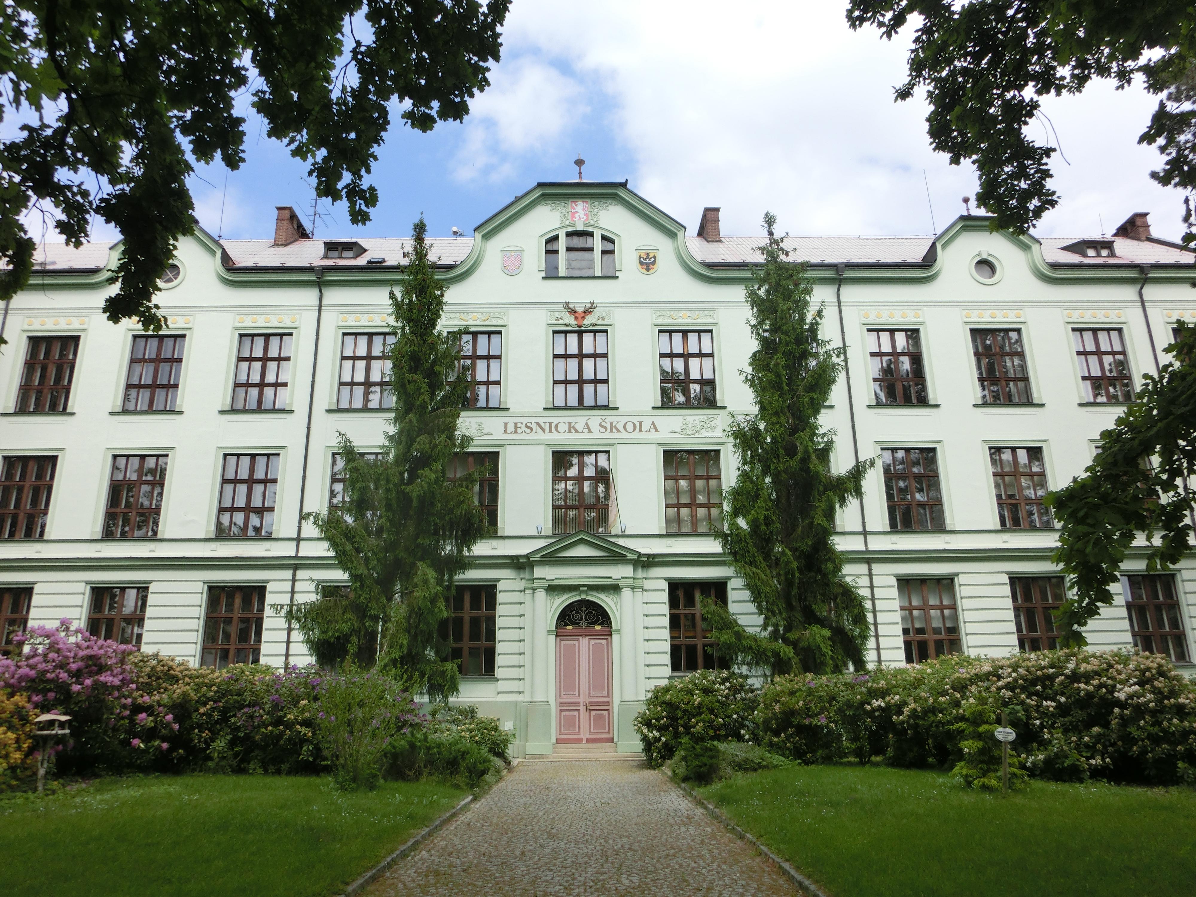 Vyšší odborná škola lesnická a Střední lesnická škola Bedřicha Schwarzenberga, Písek, Lesnická 55 foto 5