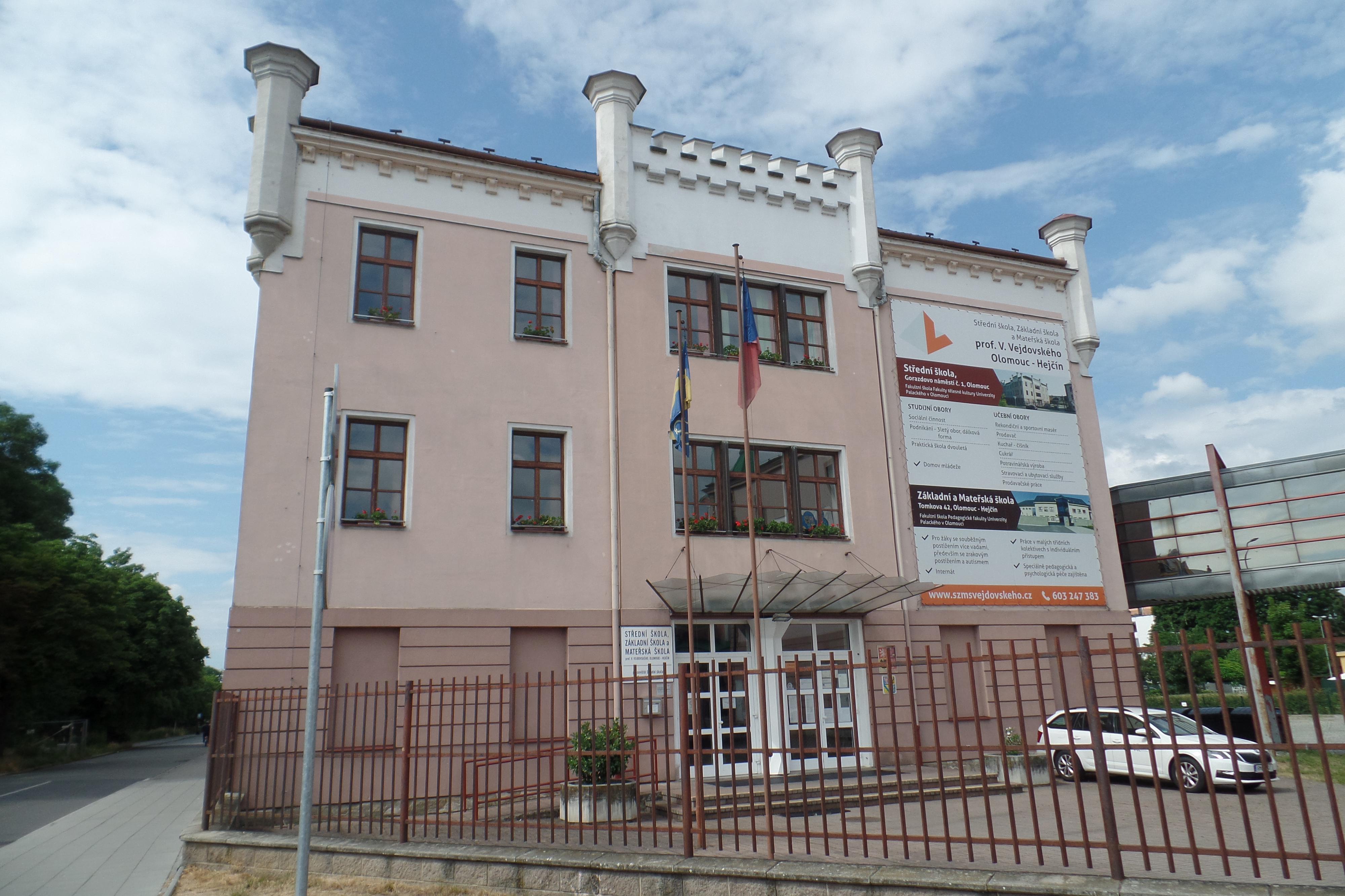 SŠ, ZŠ a MŠ prof. V. Vejdovského Olomouc-Hejčín