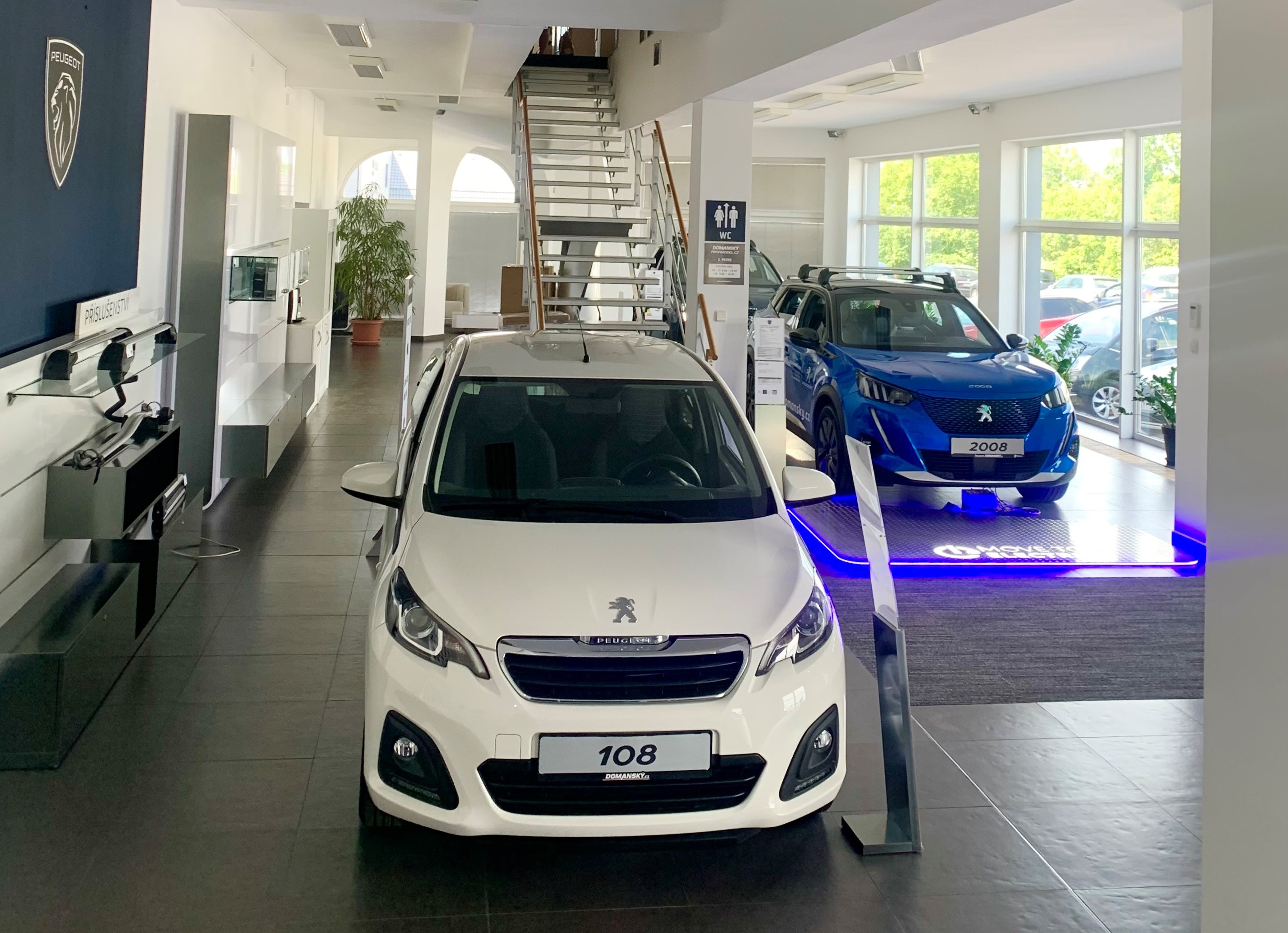Autosalon Peugeot Domanský.cz foto 2