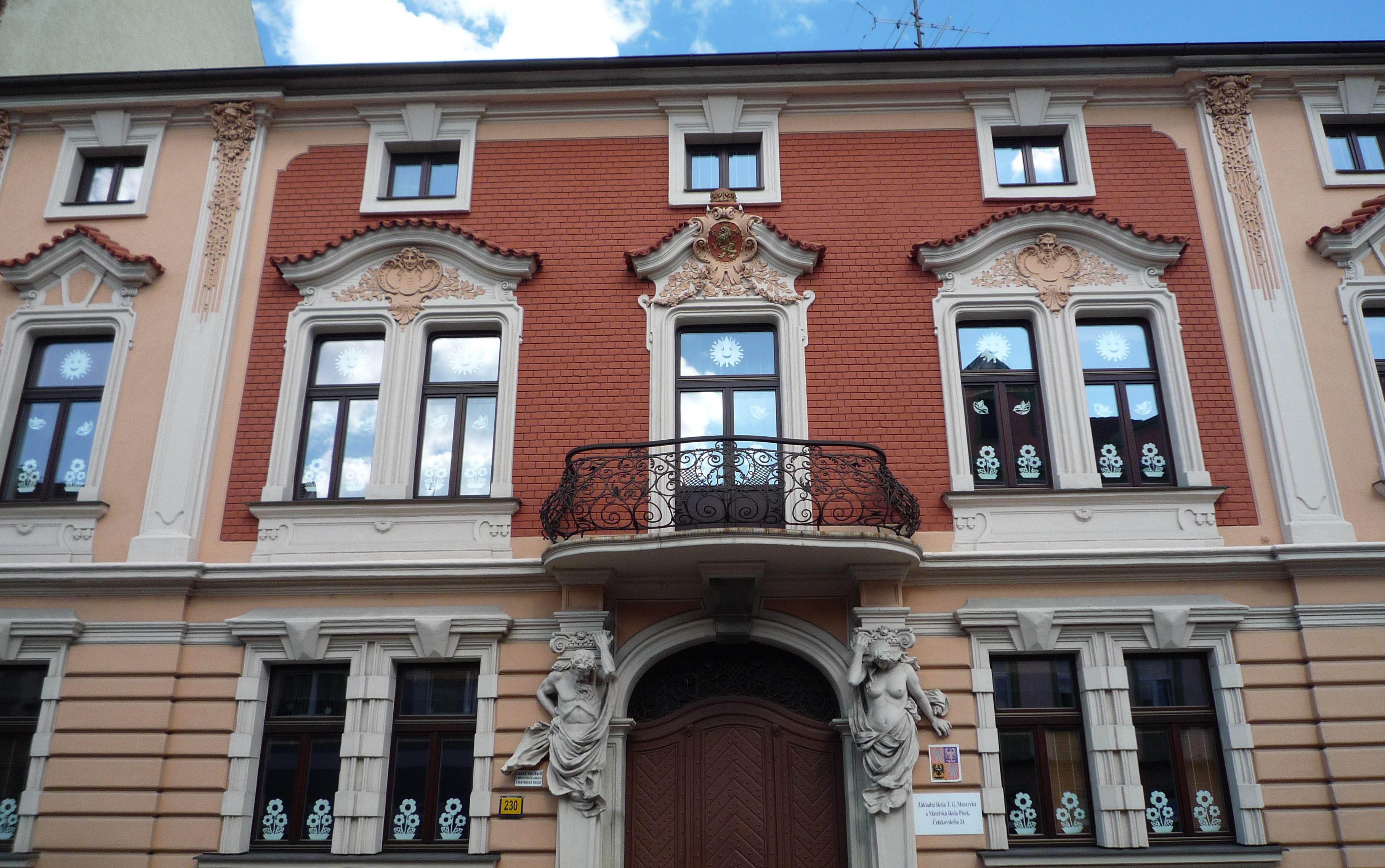 ZŠ T.G. Masaryka a MŠ Písek, Pražská foto 2