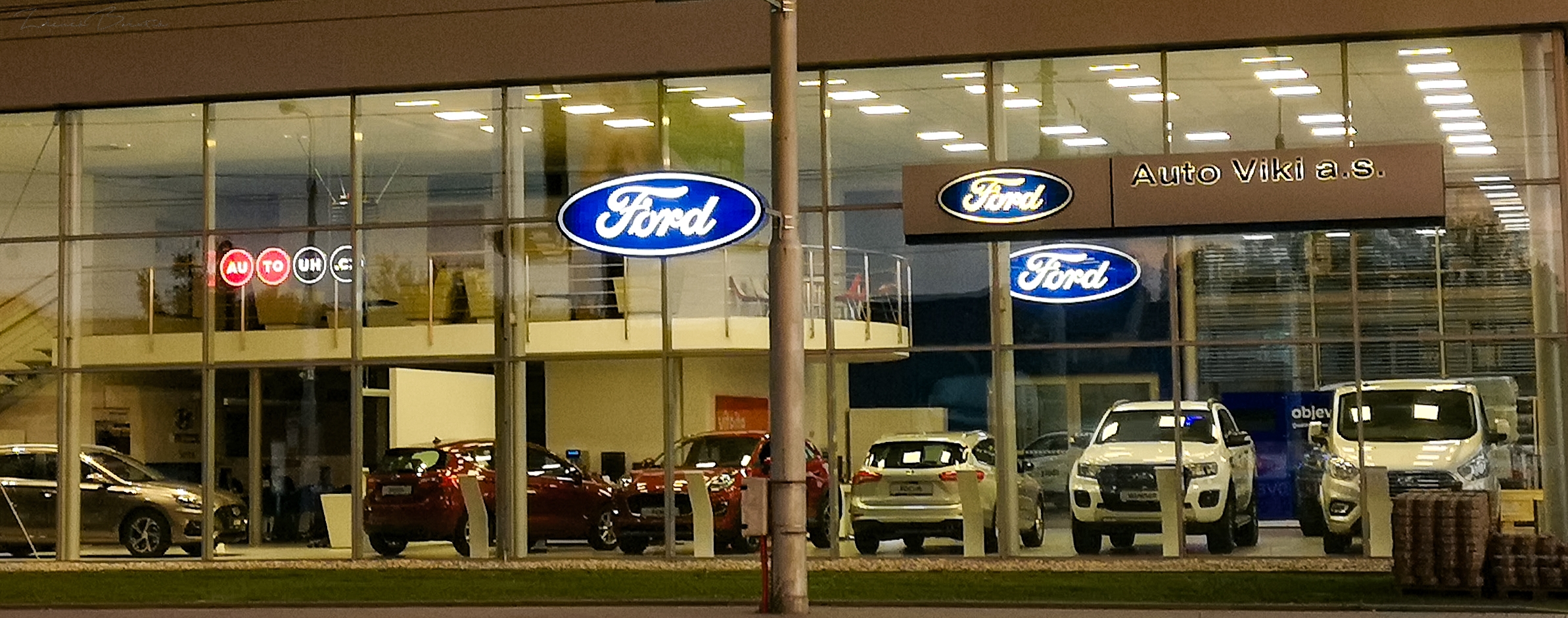 FORD Auto Viki foto 6