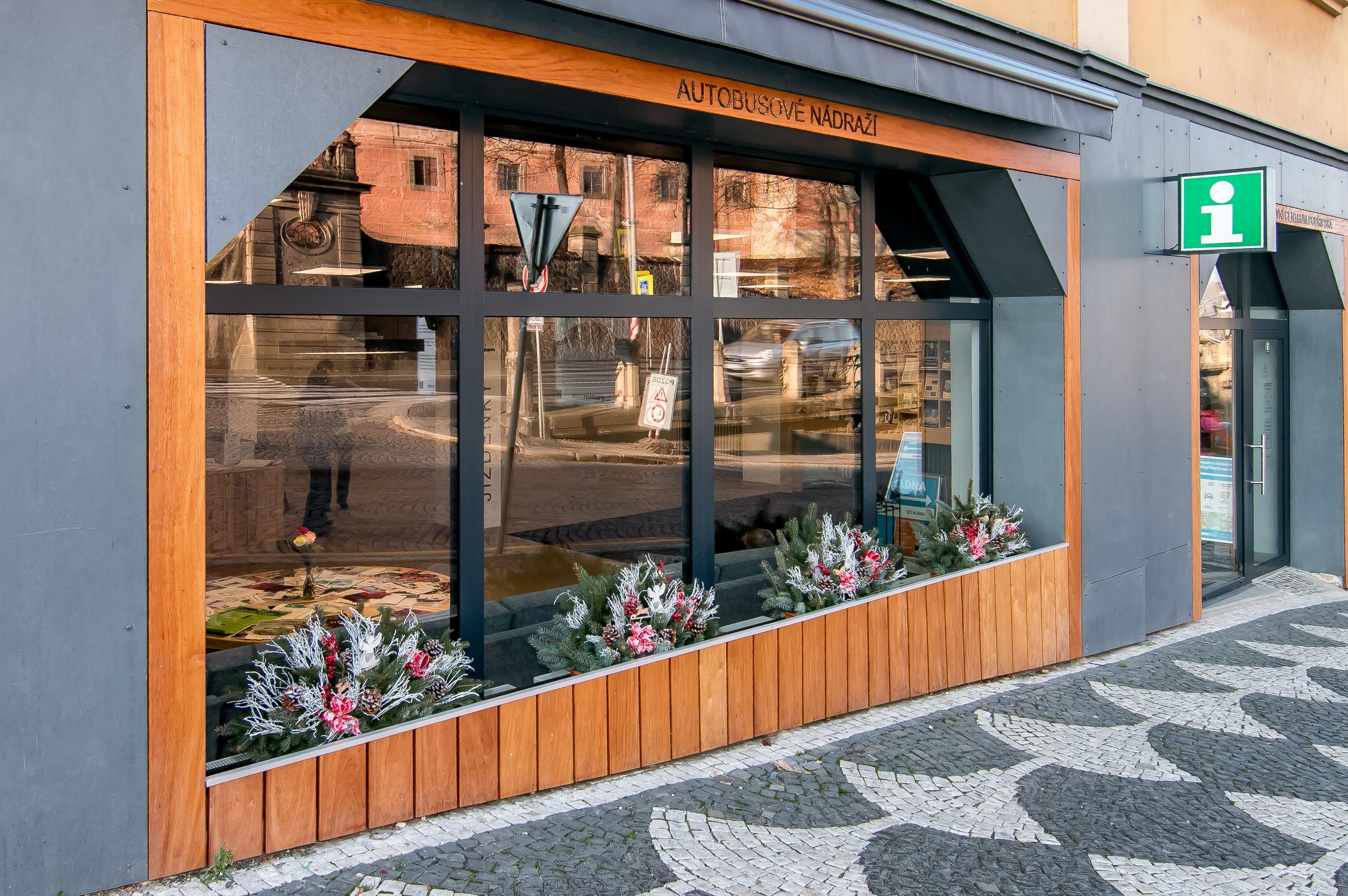 Informační a dopravní centrum Podřipska