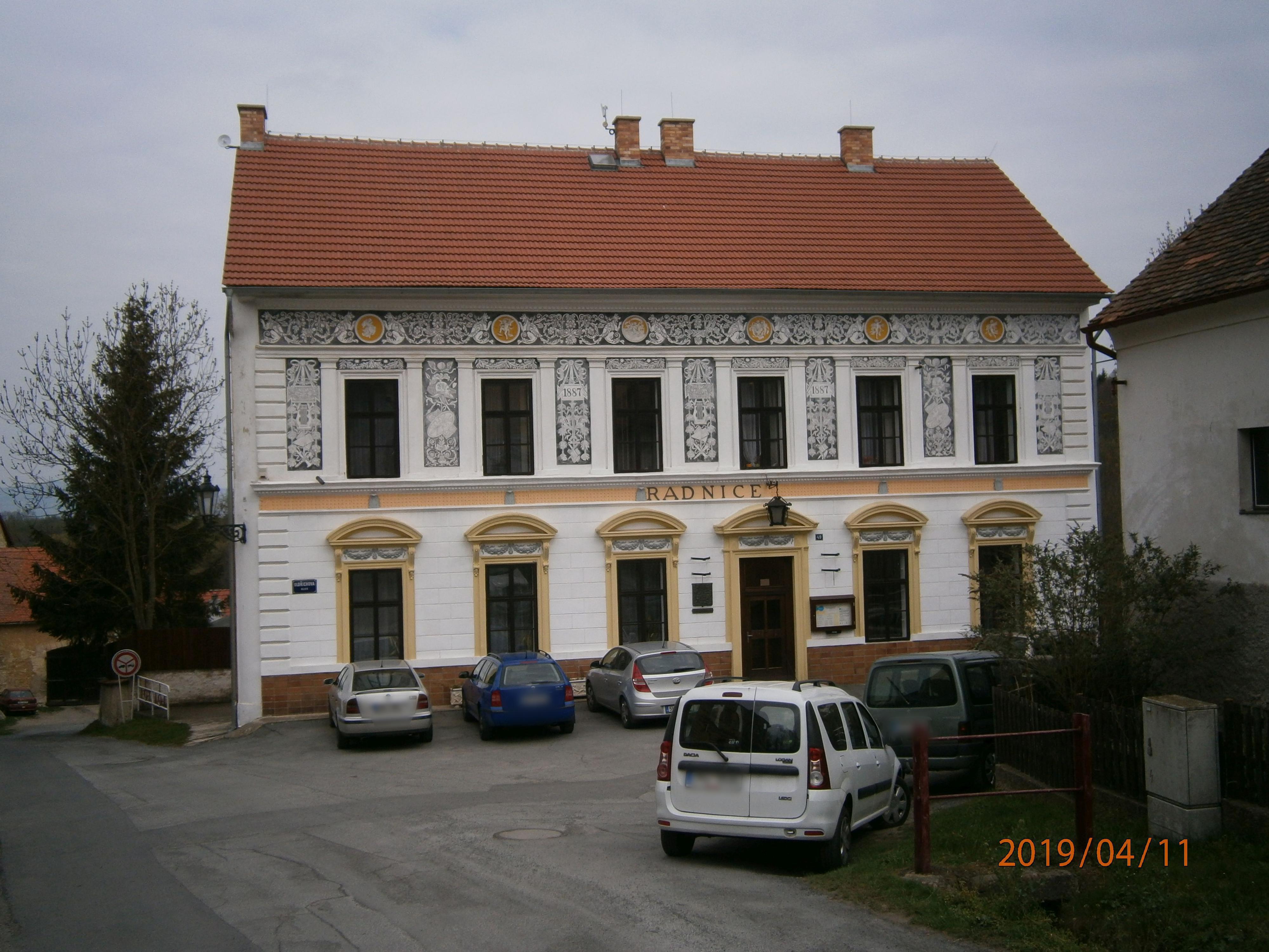 Peruc - úřad městyse foto 4