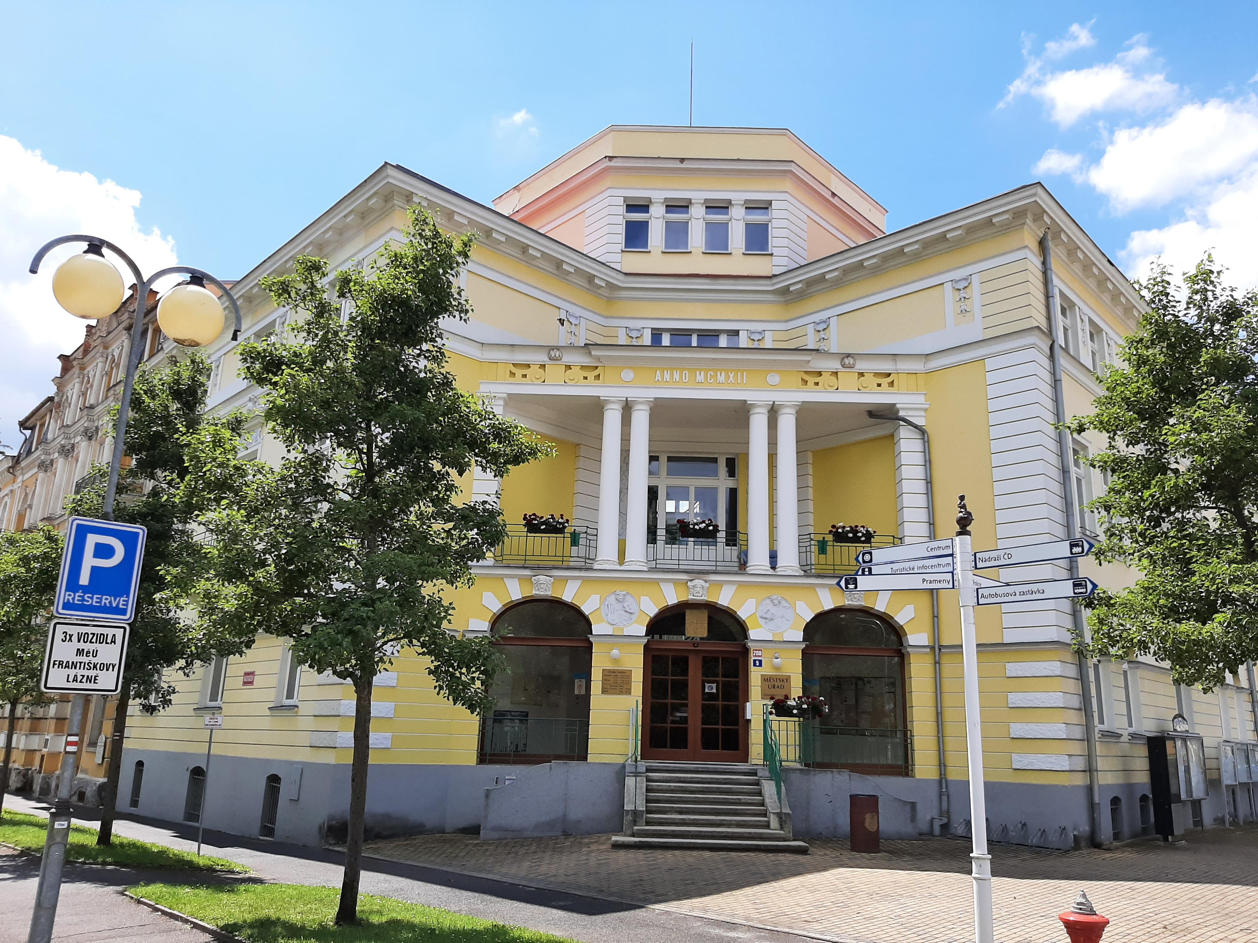 Františkovy Lázně - městský úřad foto 2
