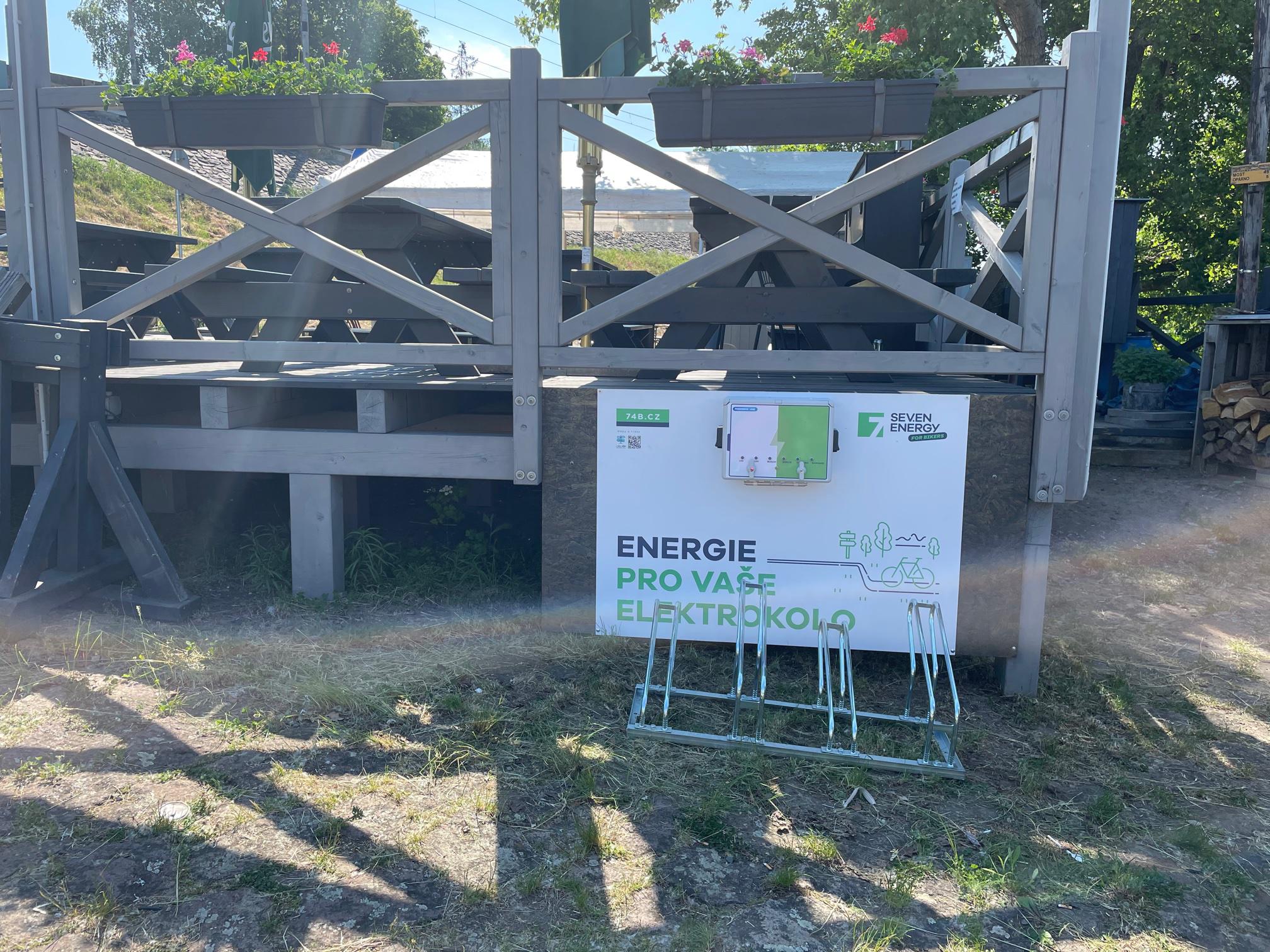 Nabíjecí stanice Občerstvení U Přívozu foto 2