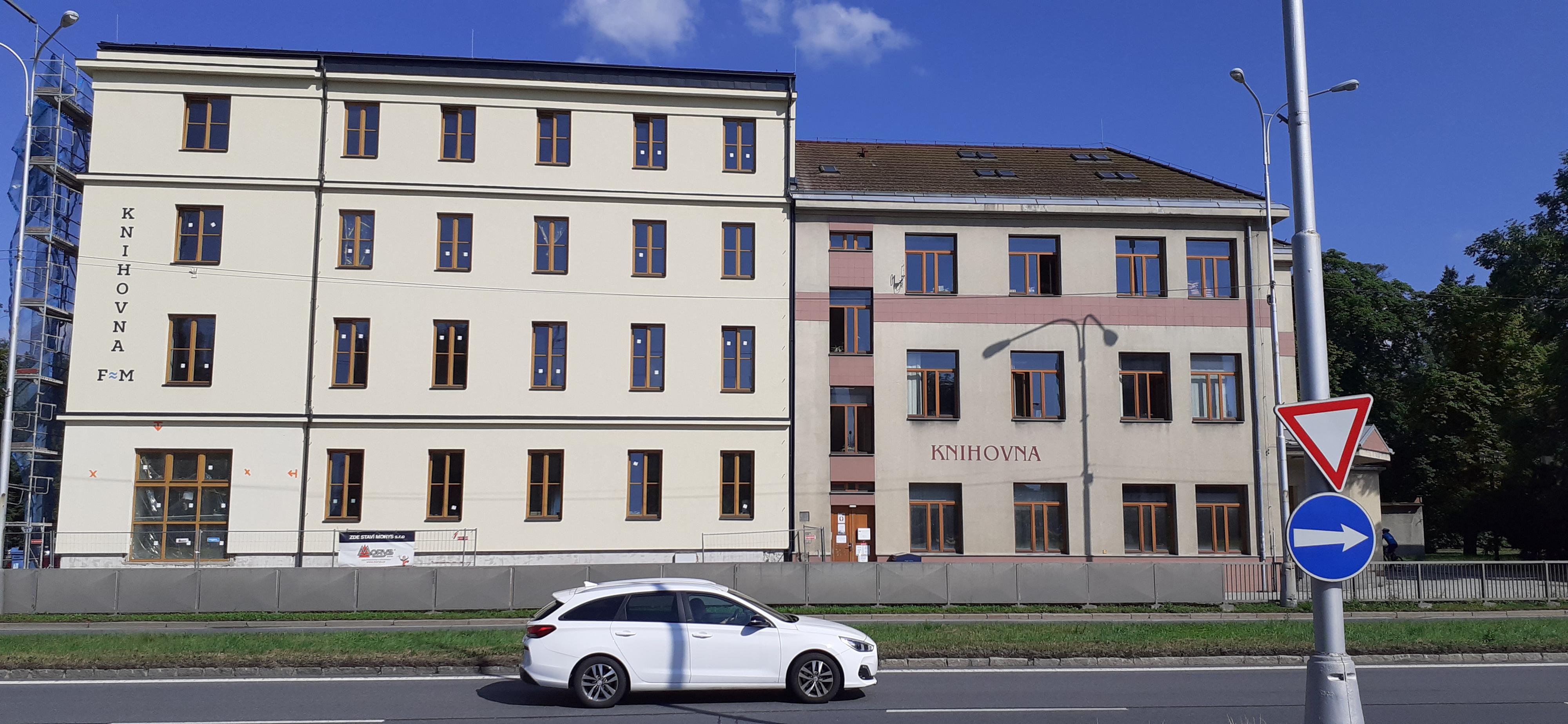 Městská knihovna F-M, pobočka Místek foto 4