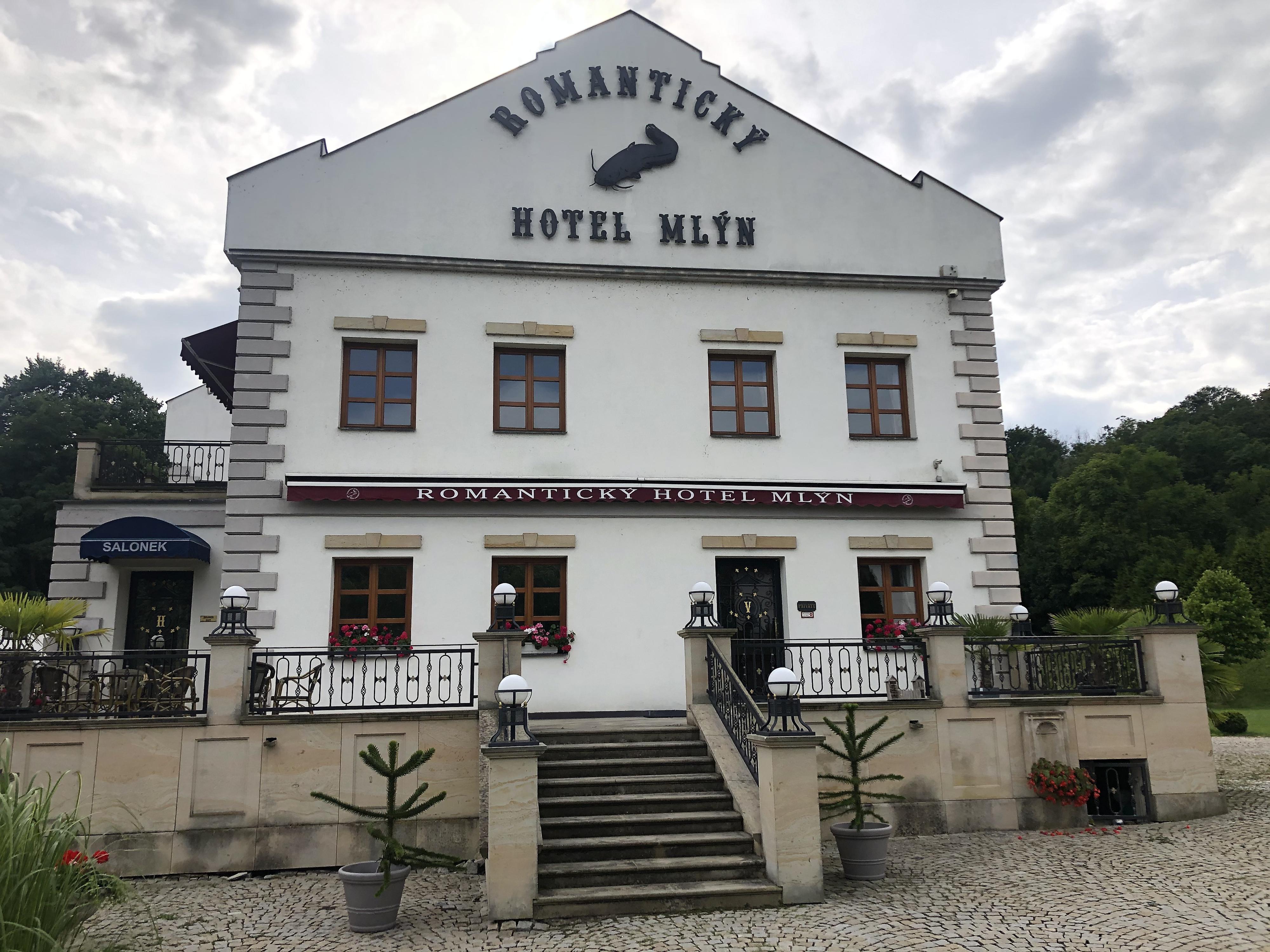 Grill Restaurant Mlýn Karlštejn foto 6