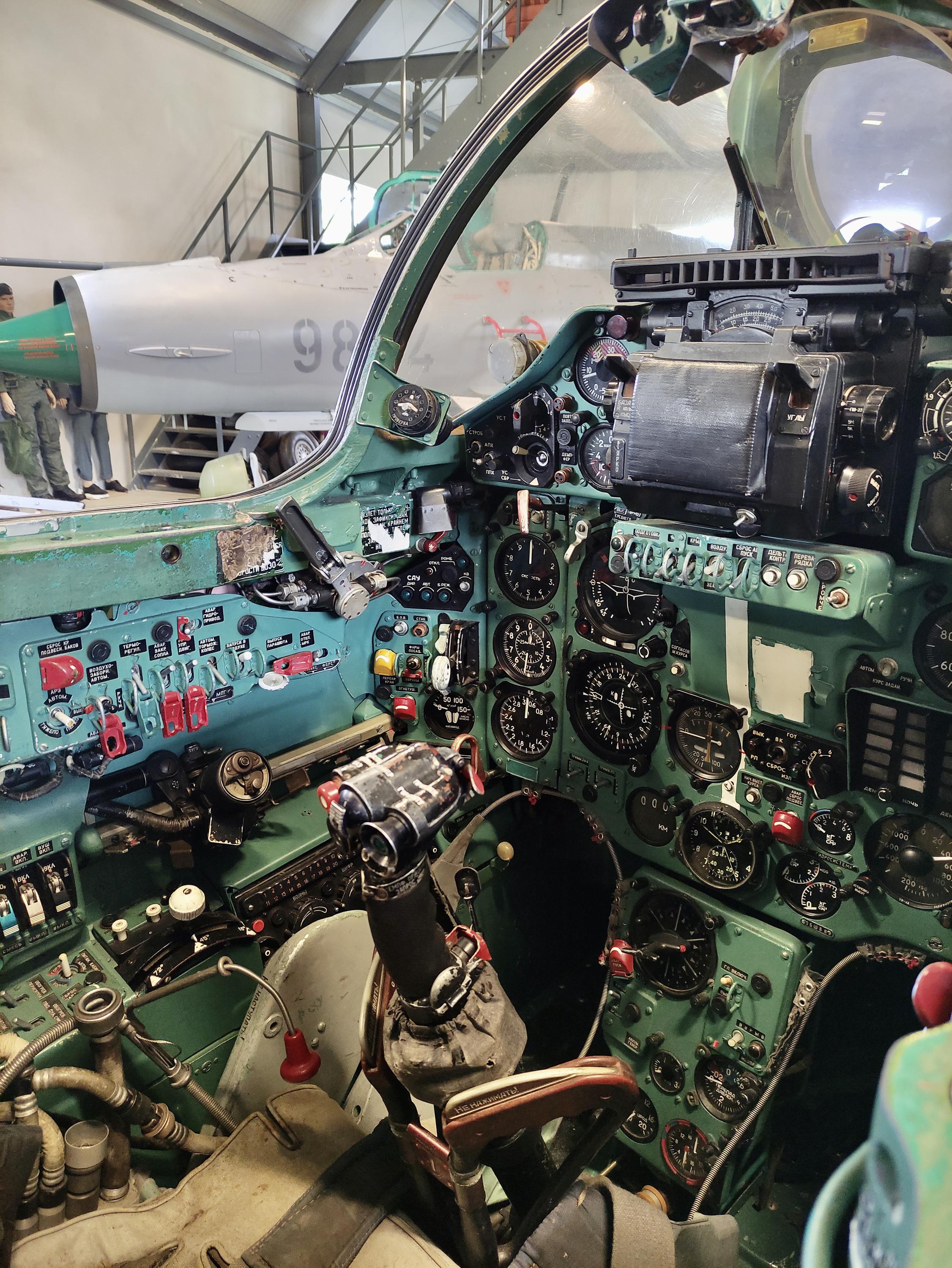 Soukromá letecká sbírka Libořezy, z.ú. foto 4