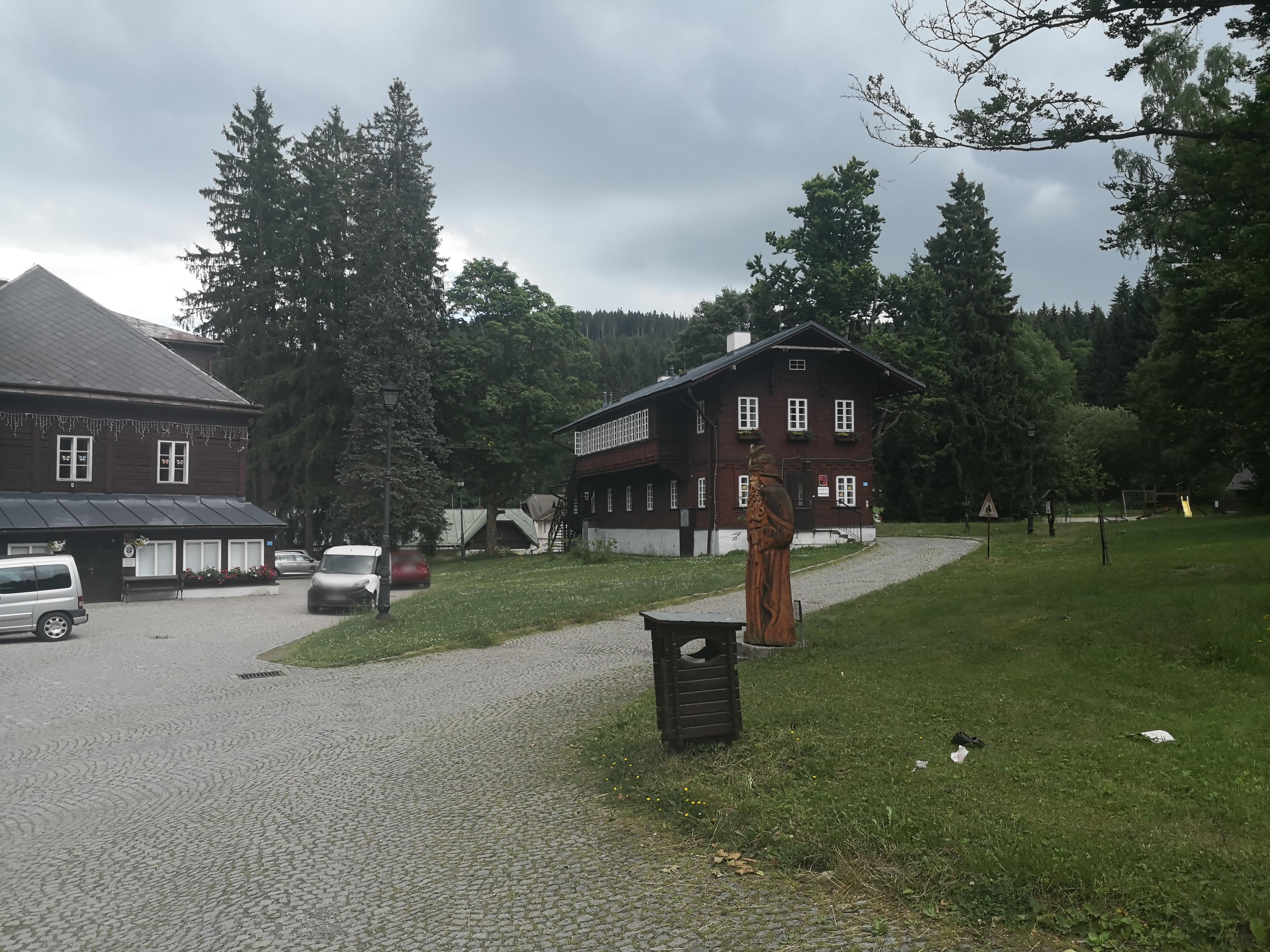 ZŠ a MŠ Karlova Studánka foto 2