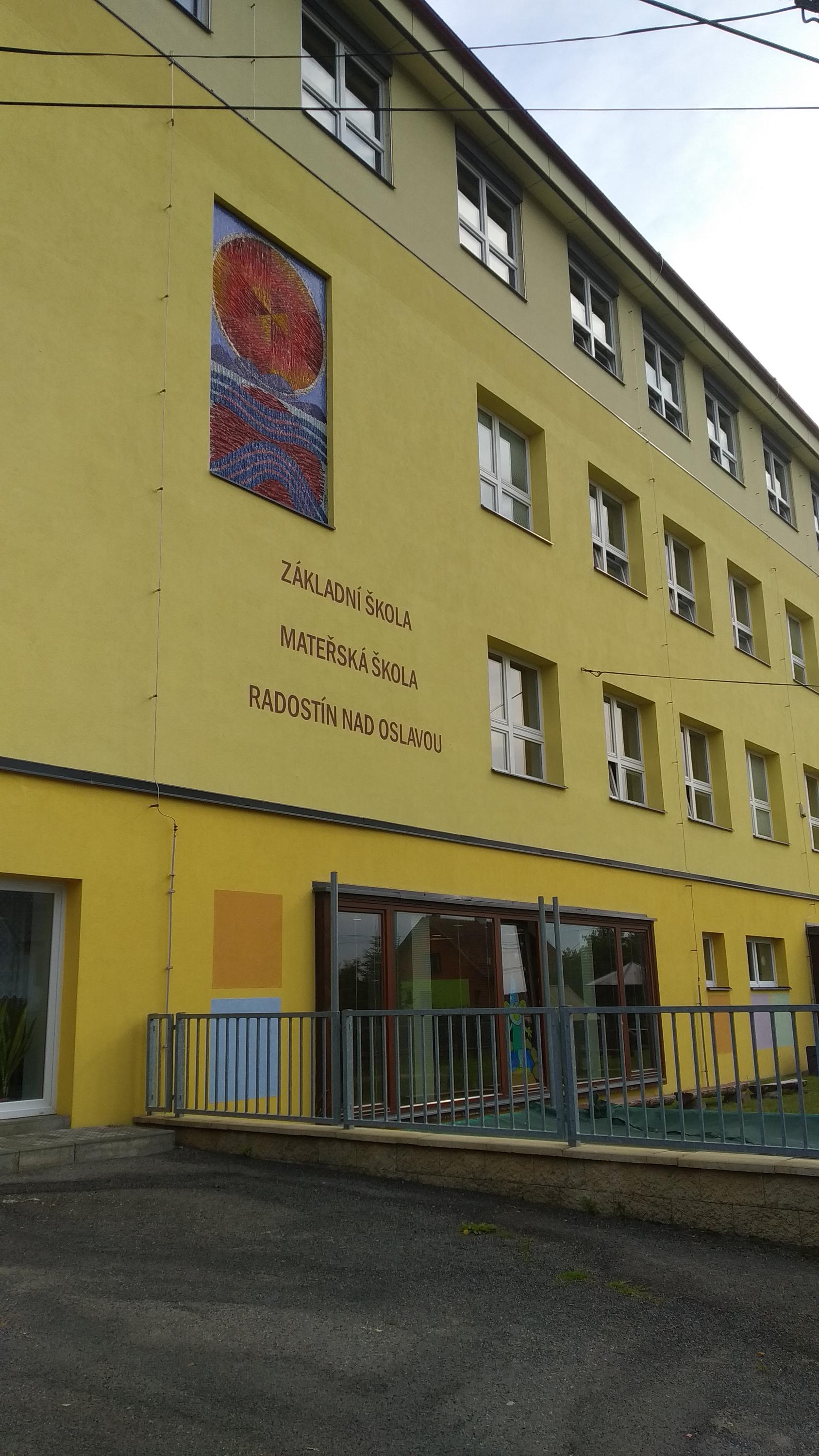 ZŠ Radostín nad Oslavou foto 2