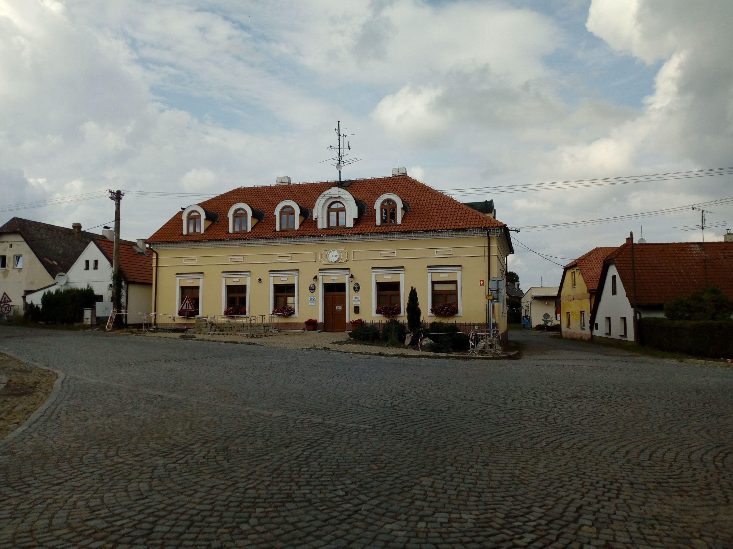 Obecní úřad Podlesí foto 2