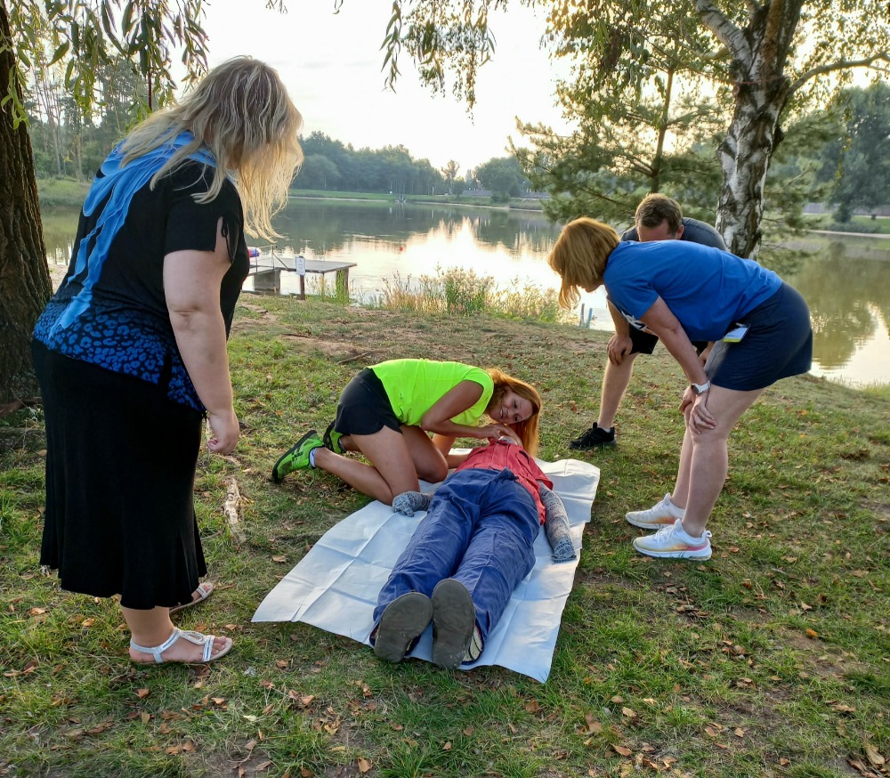 PRVNÍ POMOC SNADNO foto 2