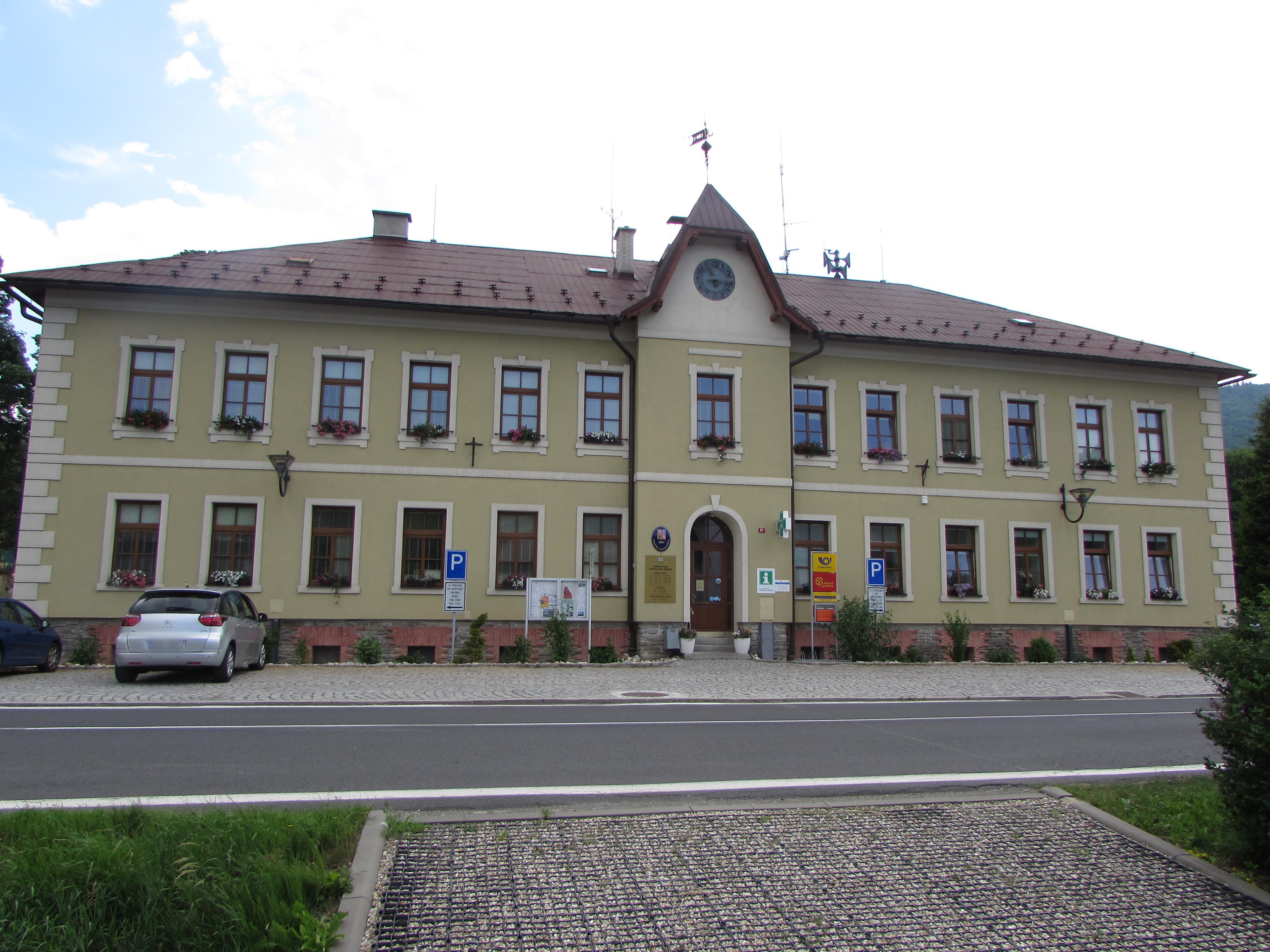 Loučná nad Desnou - obecní úřad foto 2