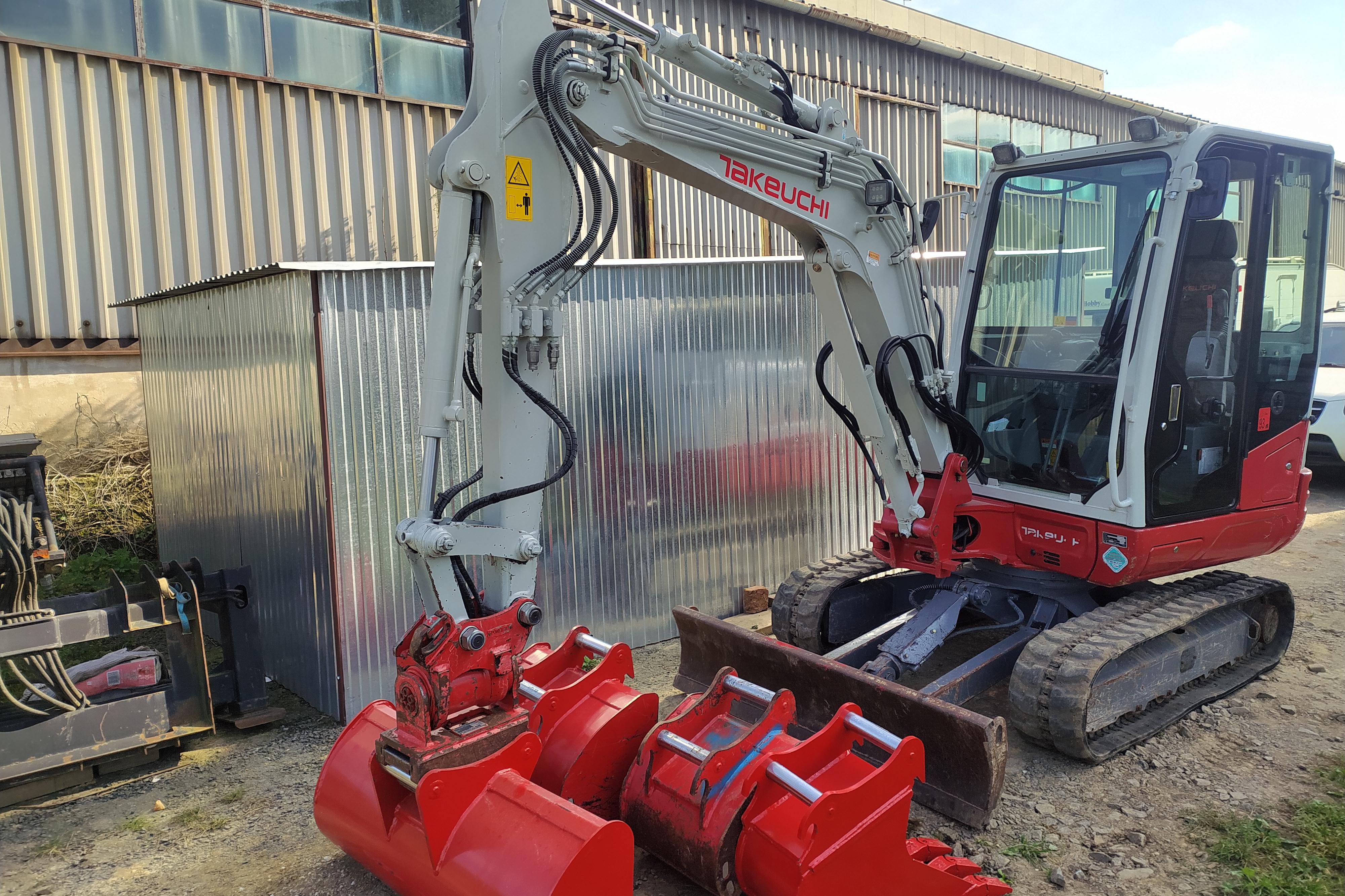 ZDENSTAV PLUS, s.r.o.