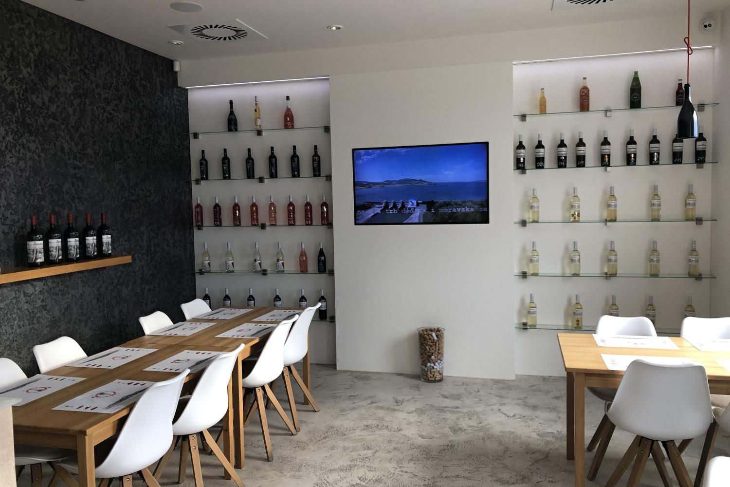 Vinařství Vajbar - Vinný sklep