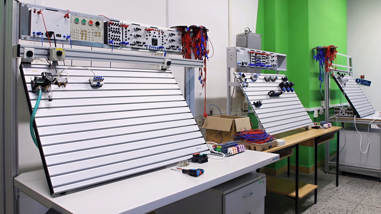 Střední odborná škola strojní a elektrotechnická Velešín foto 6
