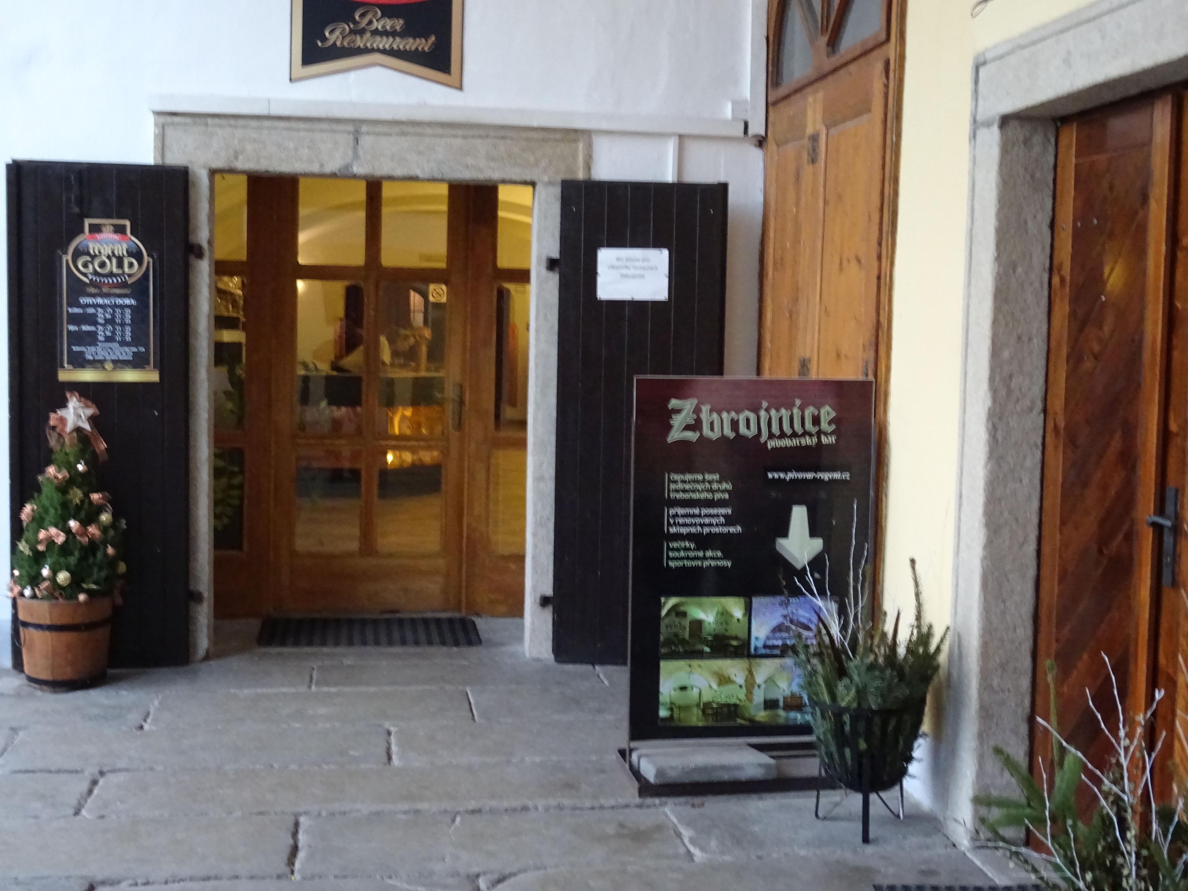 Zbrojnice-pivovarský sklep foto 3