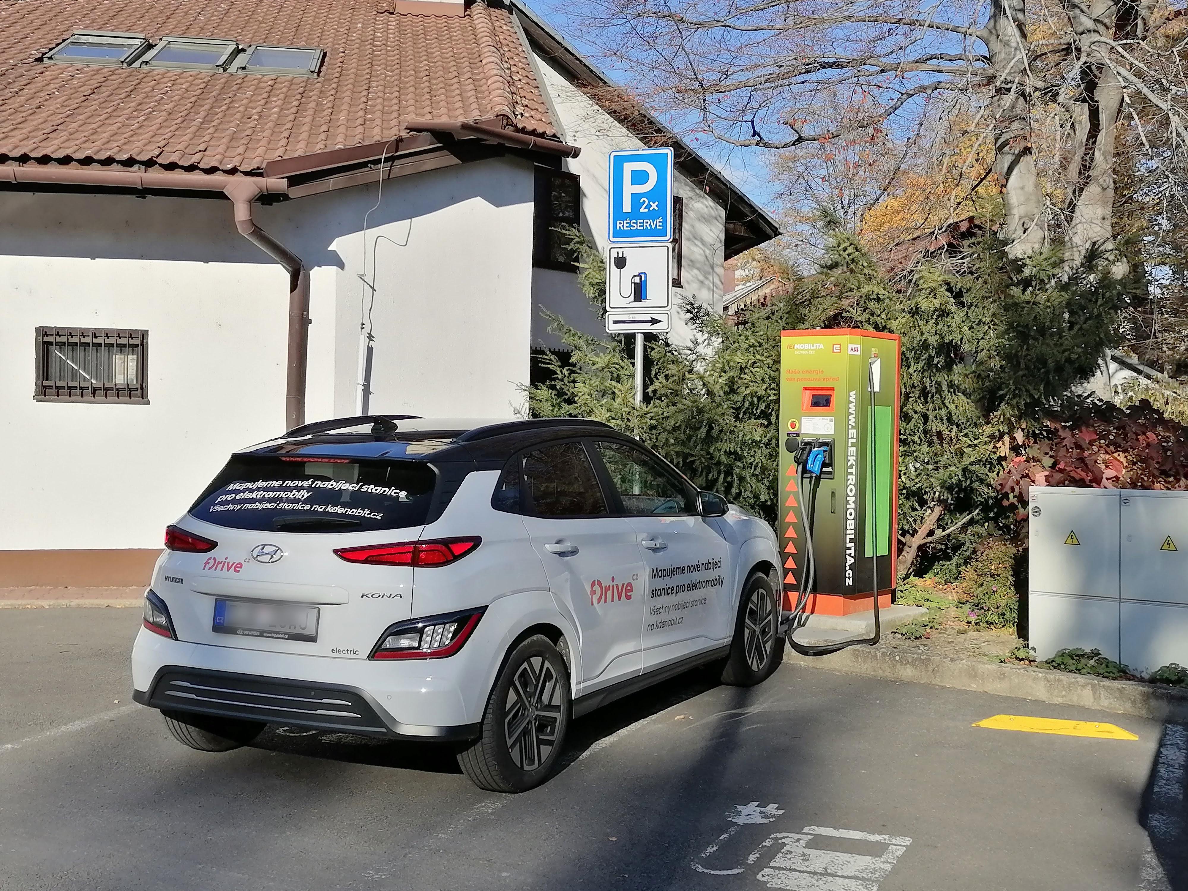 Nabíjecí stanice ČEZ foto 3