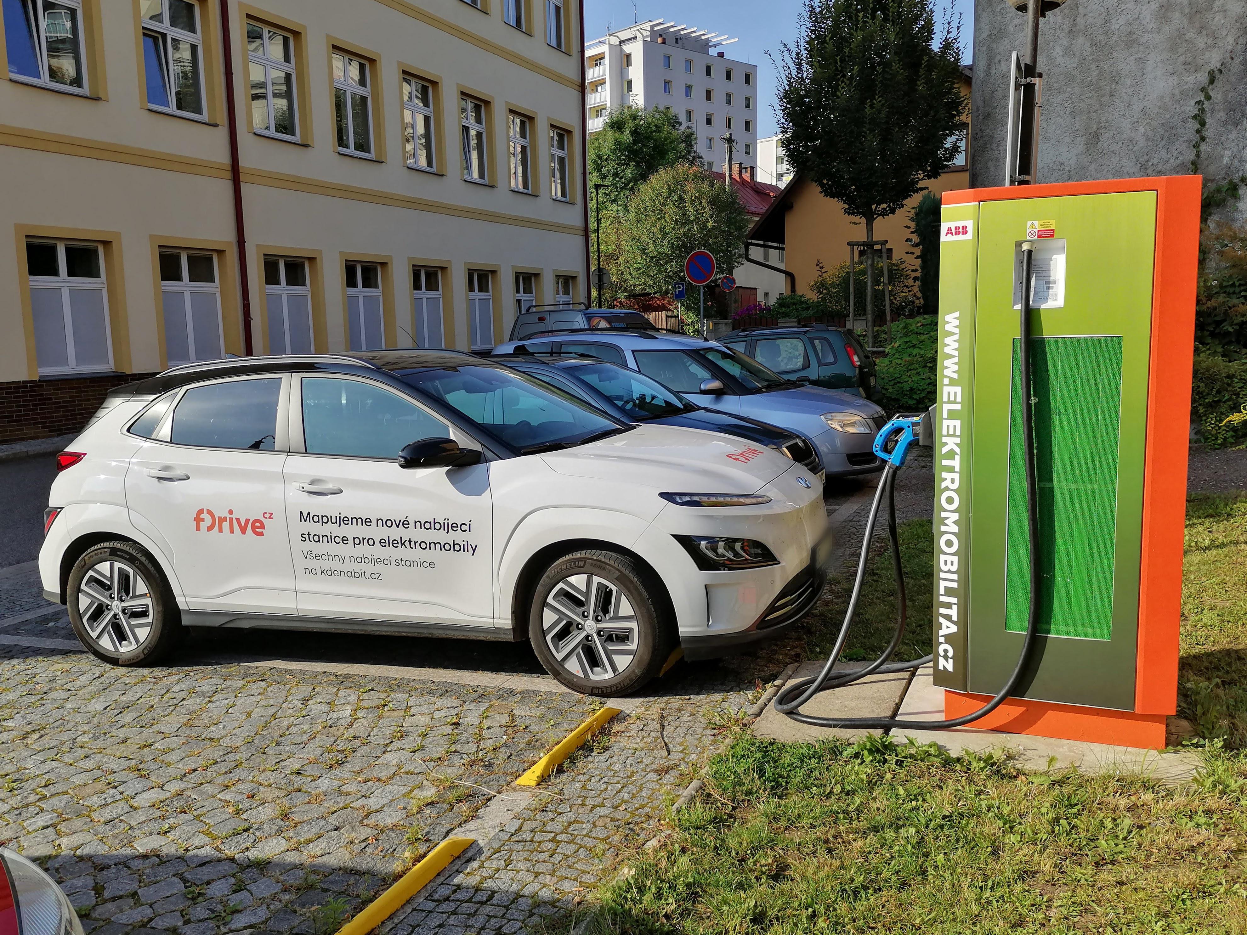 Nabíjecí stanice ČEZ