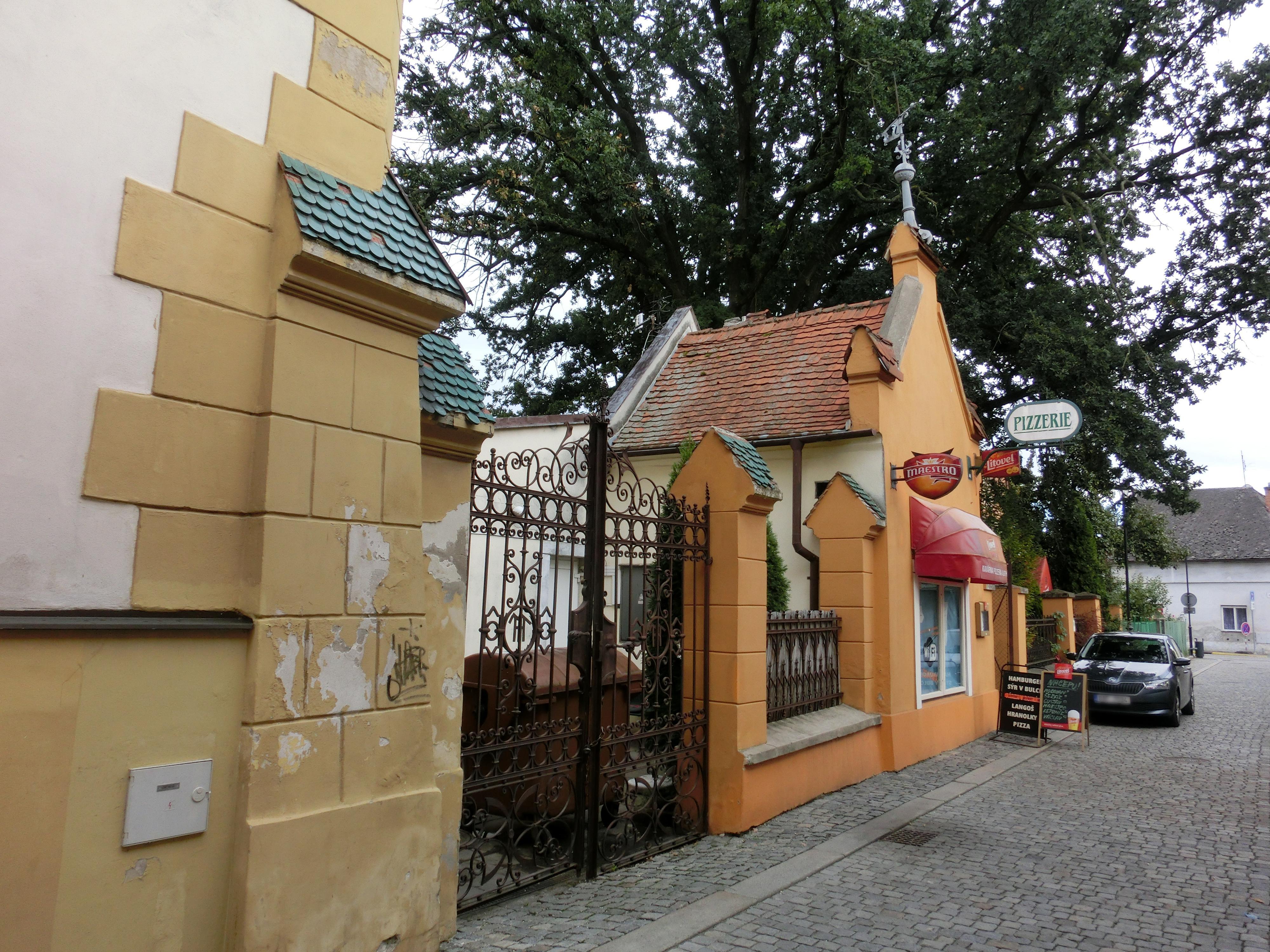 Kavárna a pizzeria Astra foto 5
