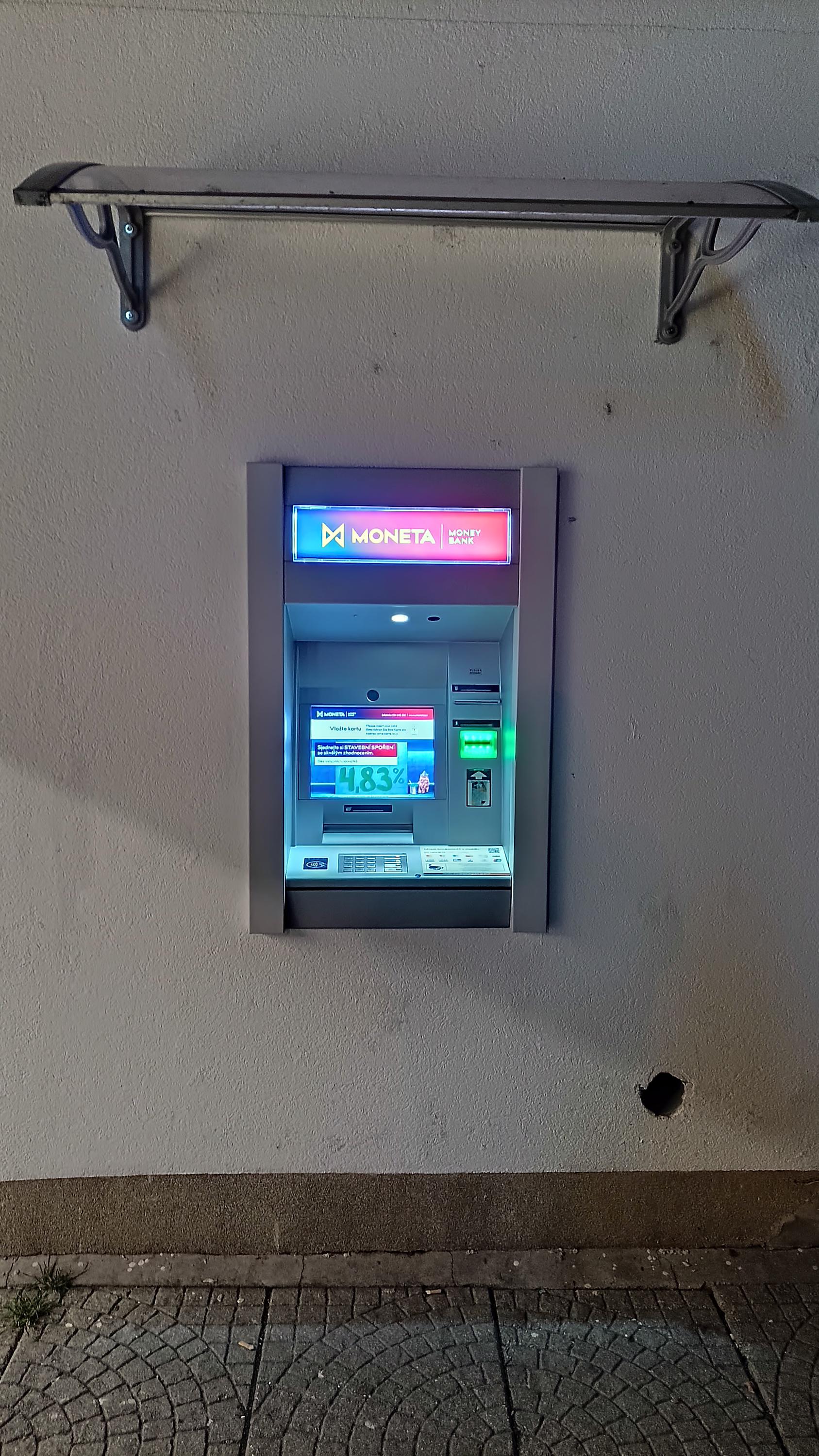 Bankomat MONETA Money Bank foto 2