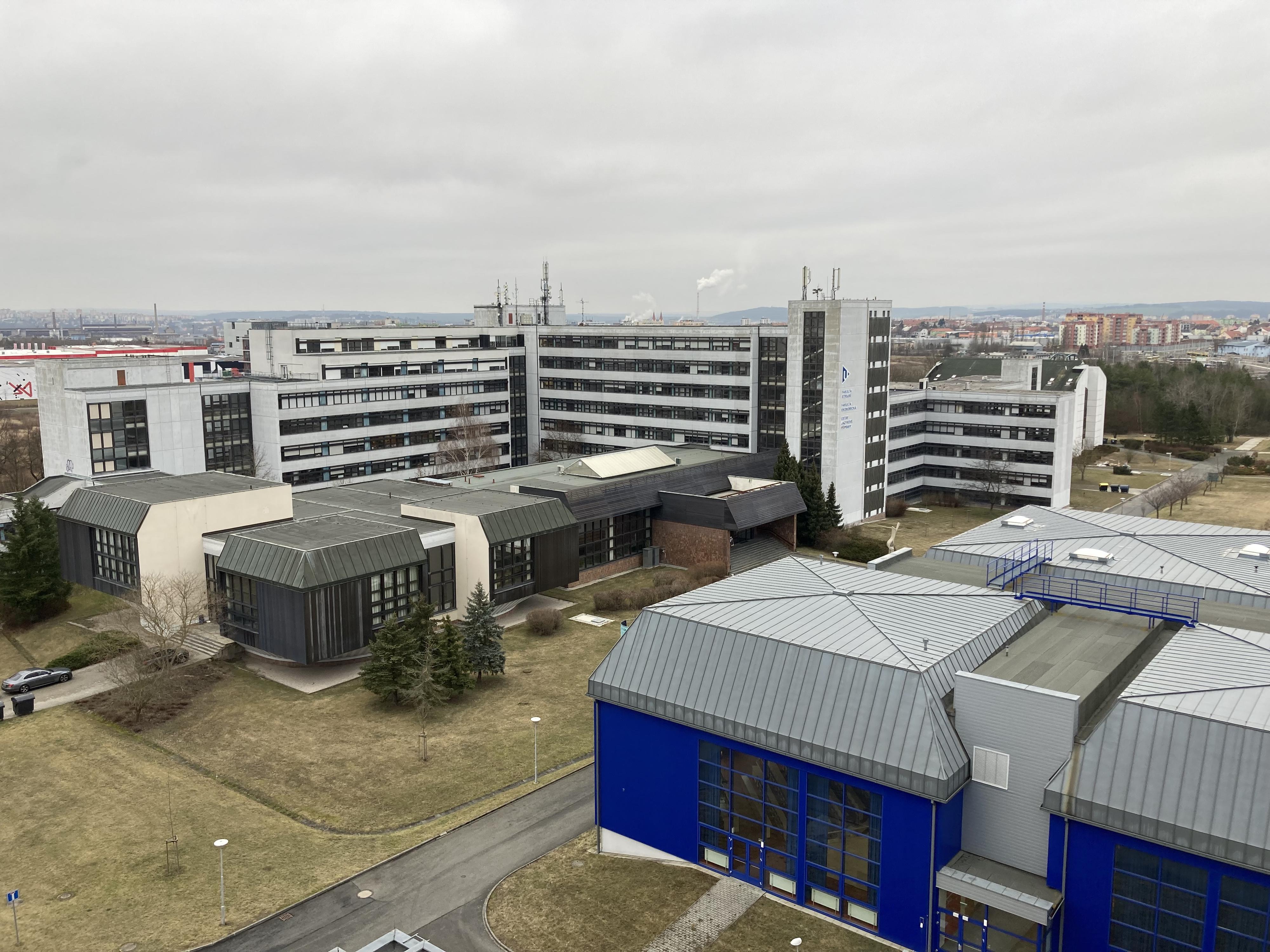 Fakulta ekonomická Západočeské univerzity v Plzni foto 3