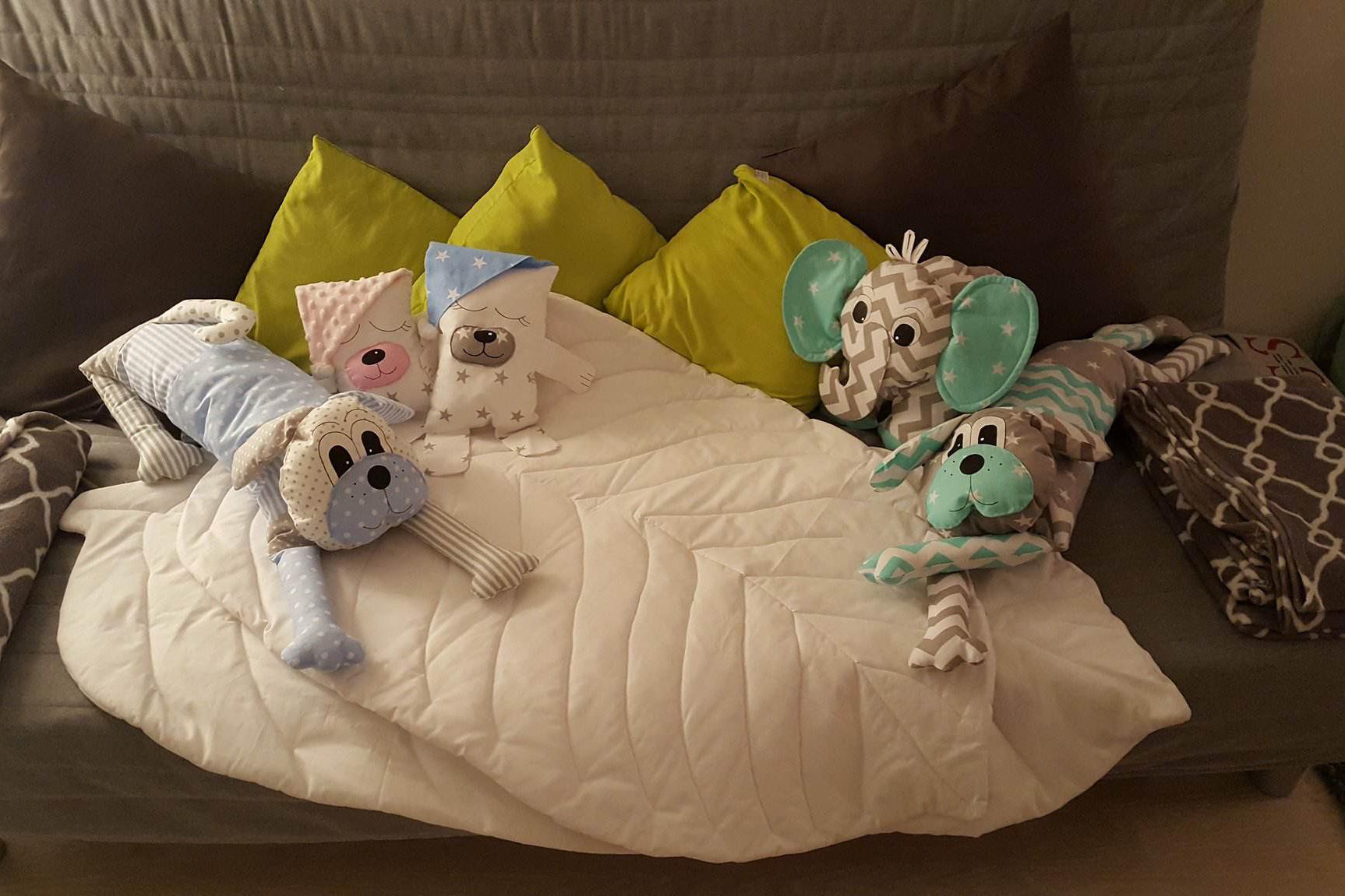 Bronimi - šité s láskou