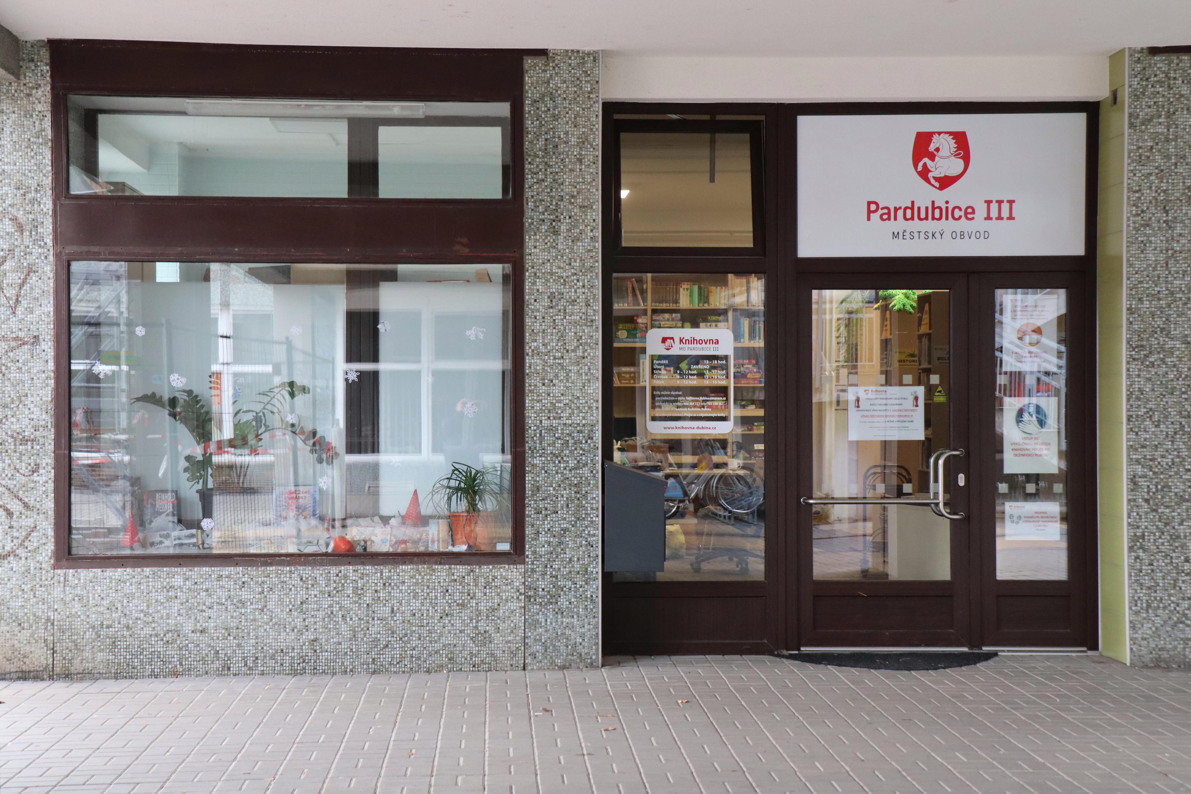 Úřad městského obvodu Pardubice III foto 3