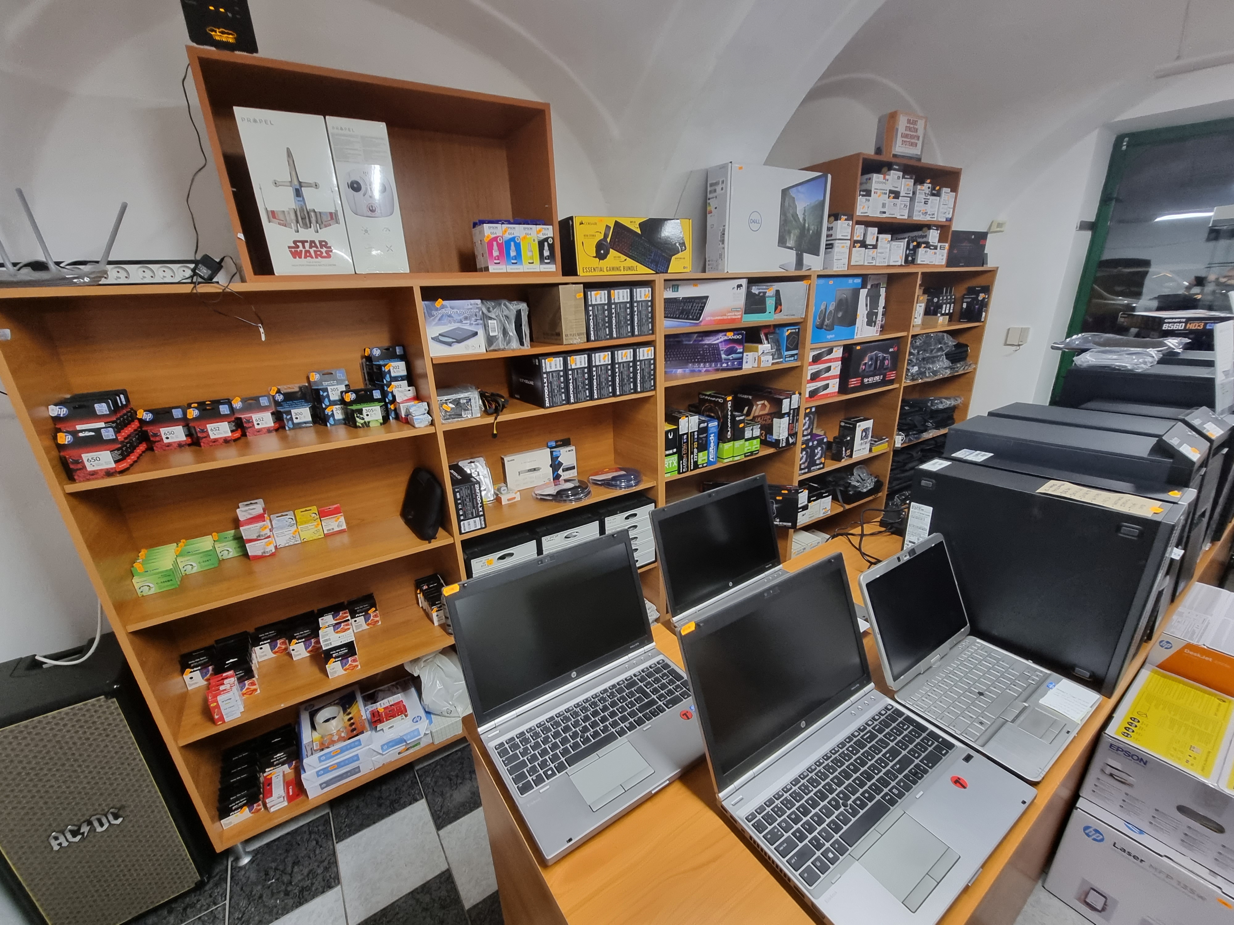 Výpočetní technika Stanislav Vybíral foto 3